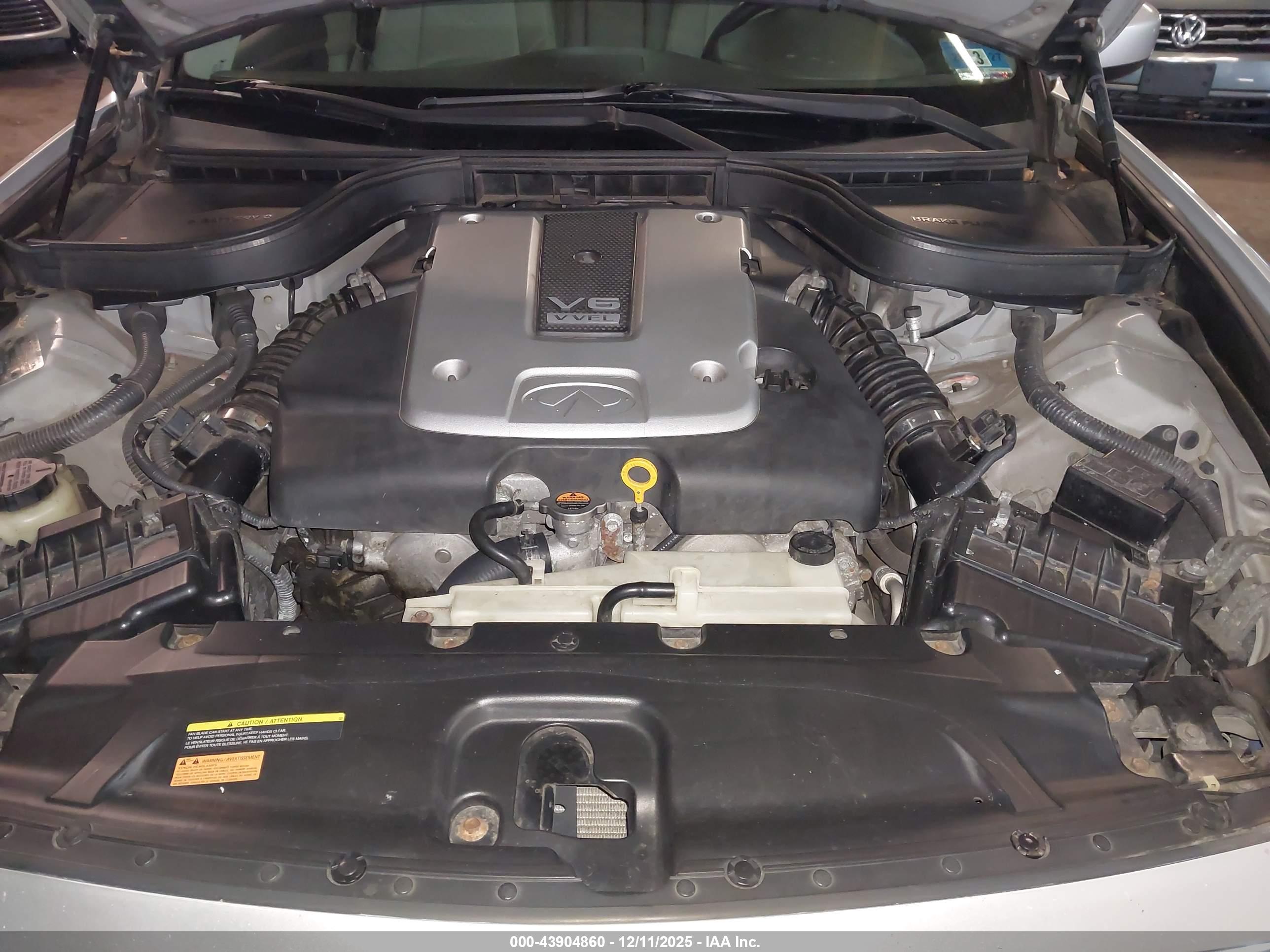 INFINITI G37X image 10