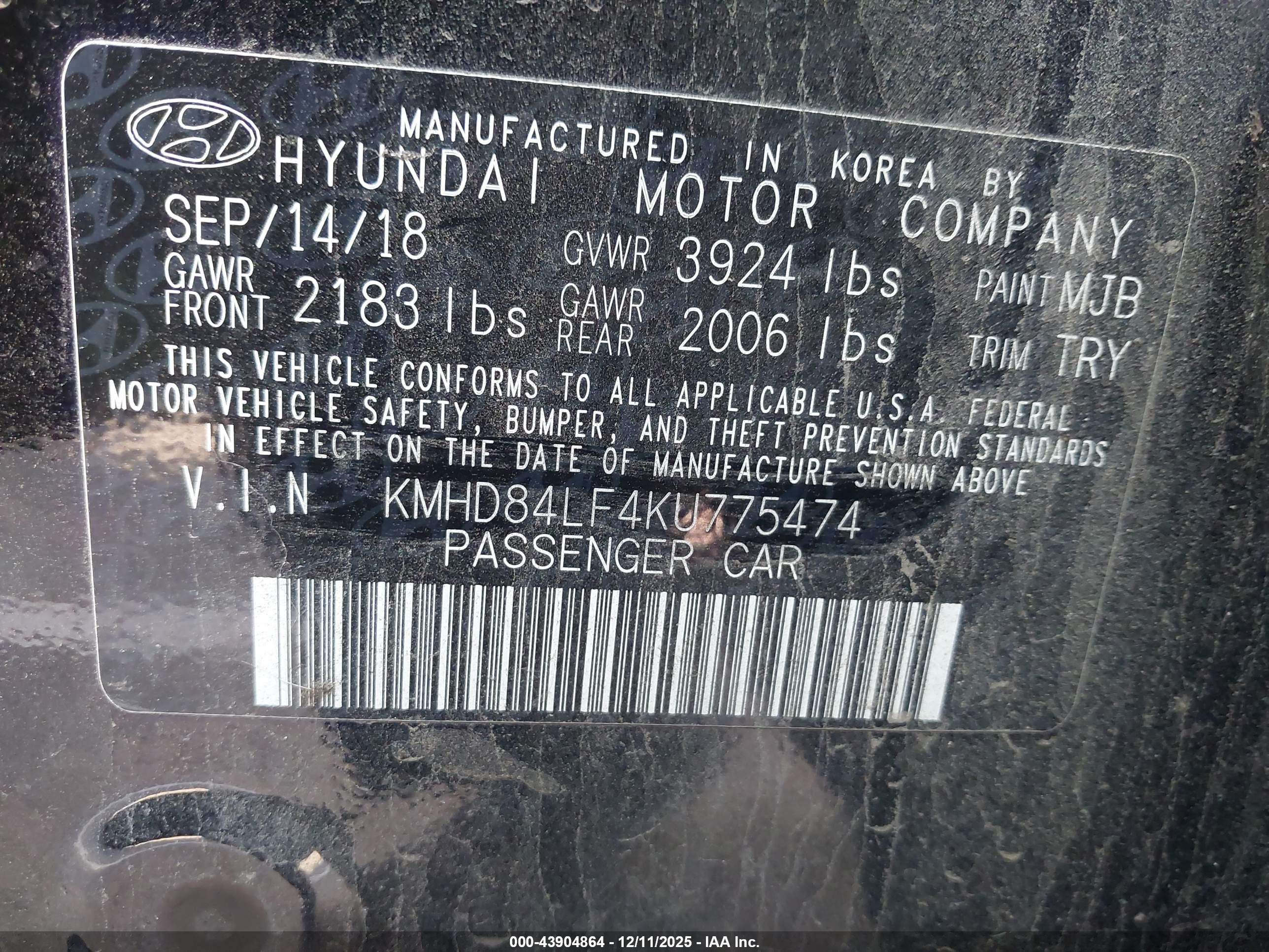 HYUNDAI ELANTRA image 9
