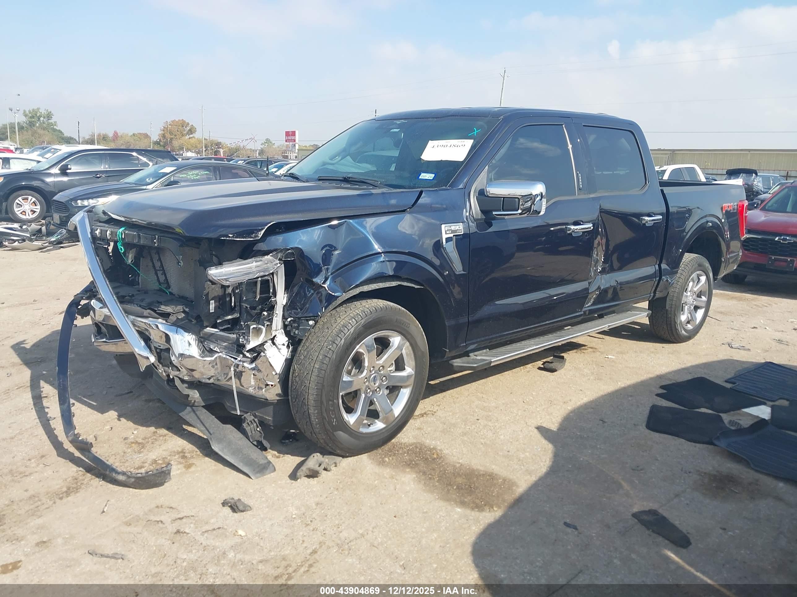 FORD F-150 image 2