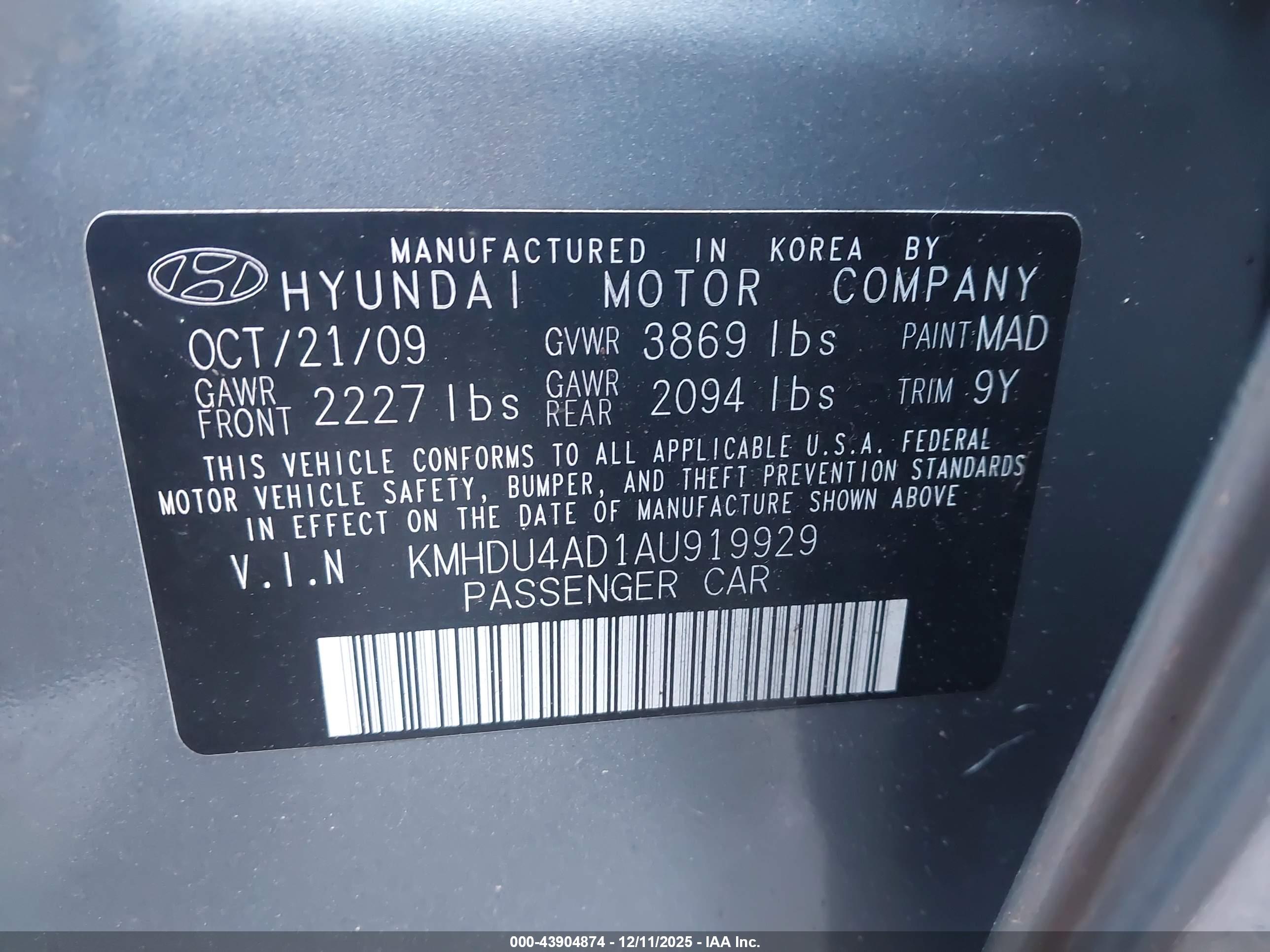 HYUNDAI ELANTRA image 9