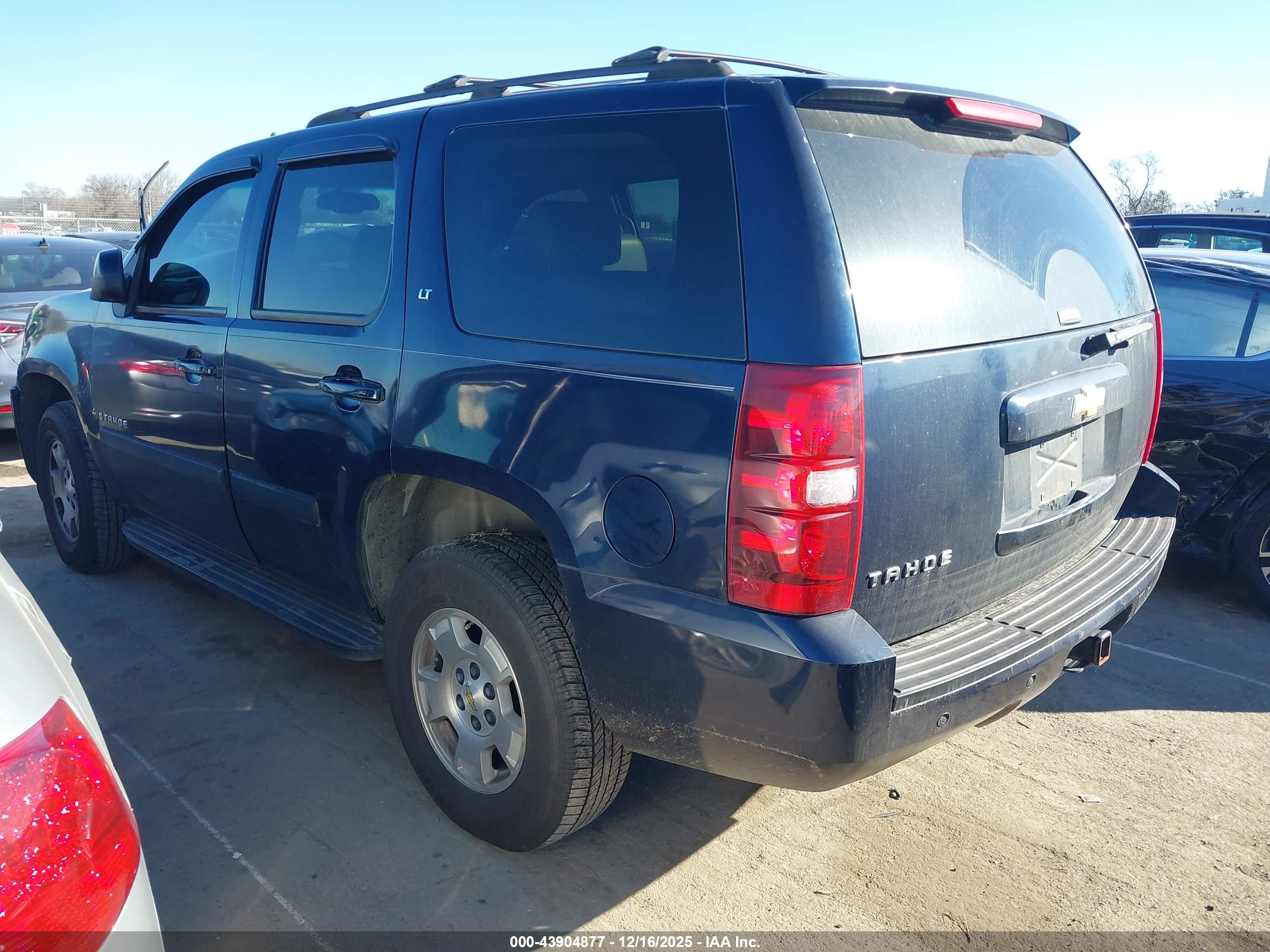CHEVROLET TAHOE image 3
