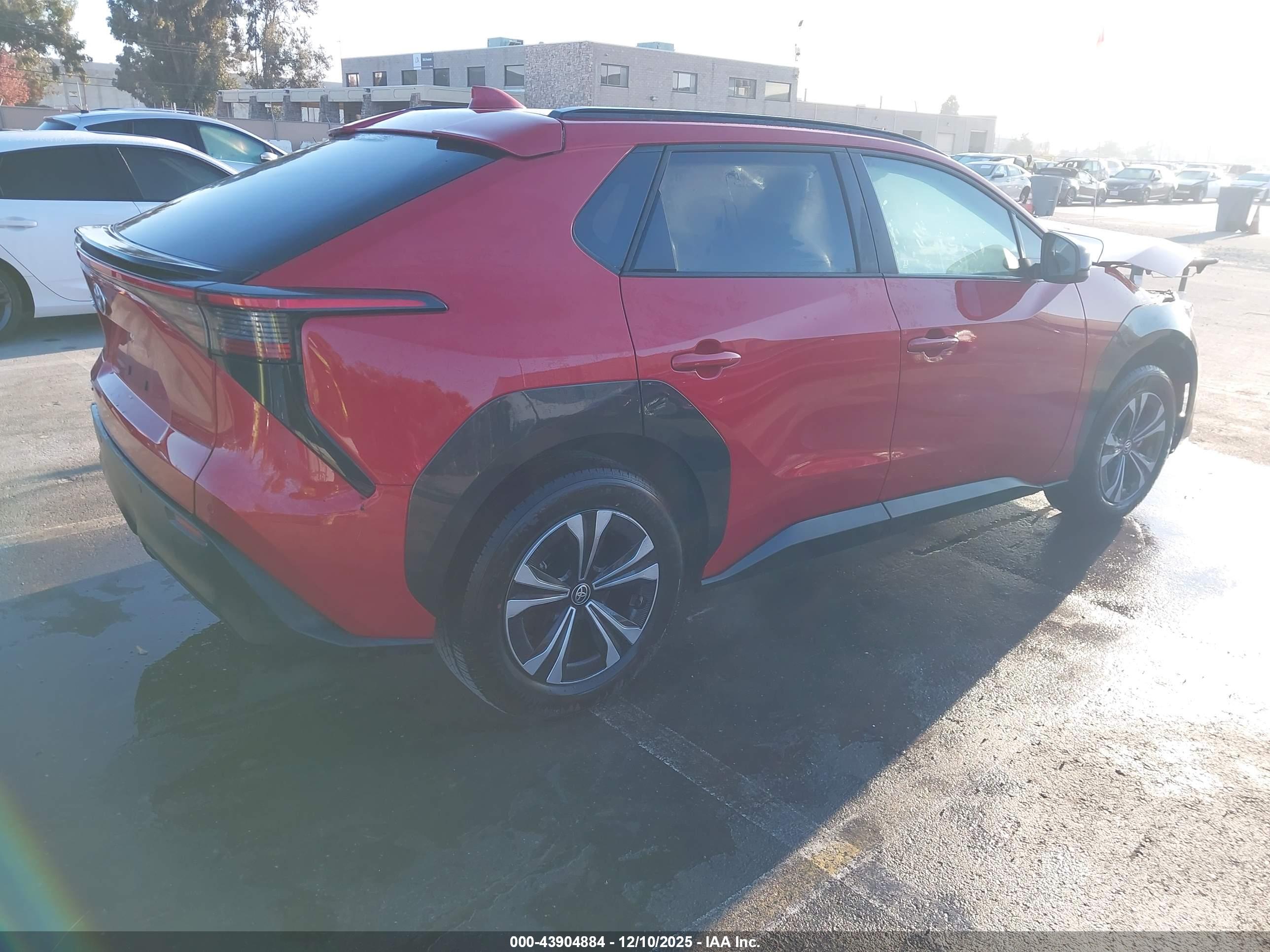 TOYOTA BZ4X image 4