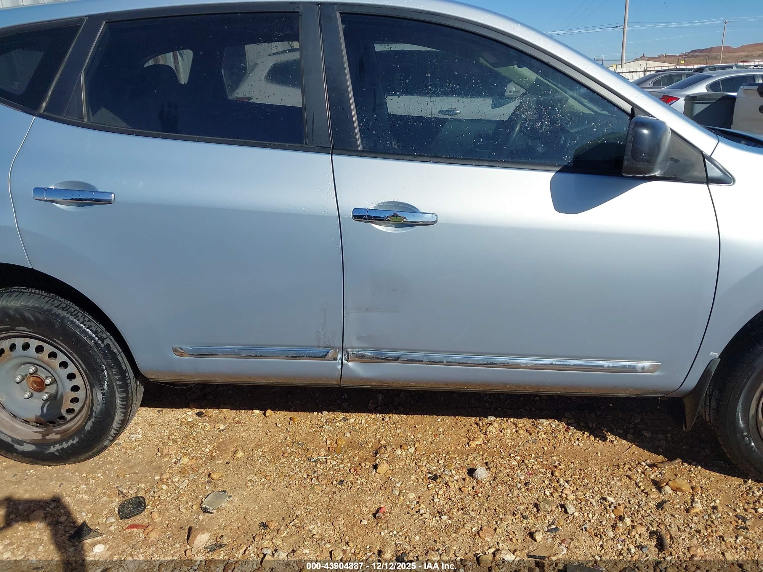 NISSAN ROGUE image 6
