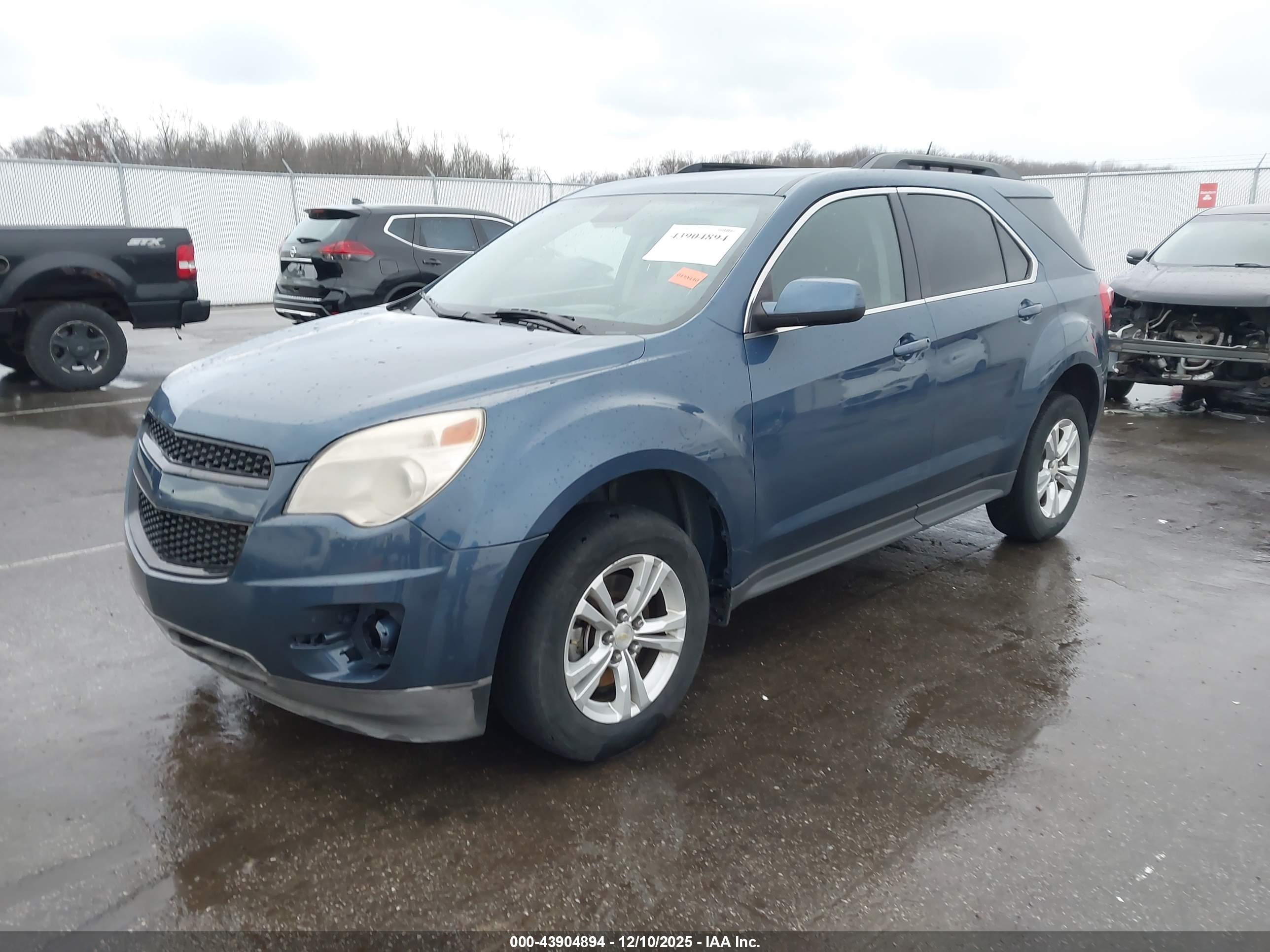 CHEVROLET EQUINOX image 2