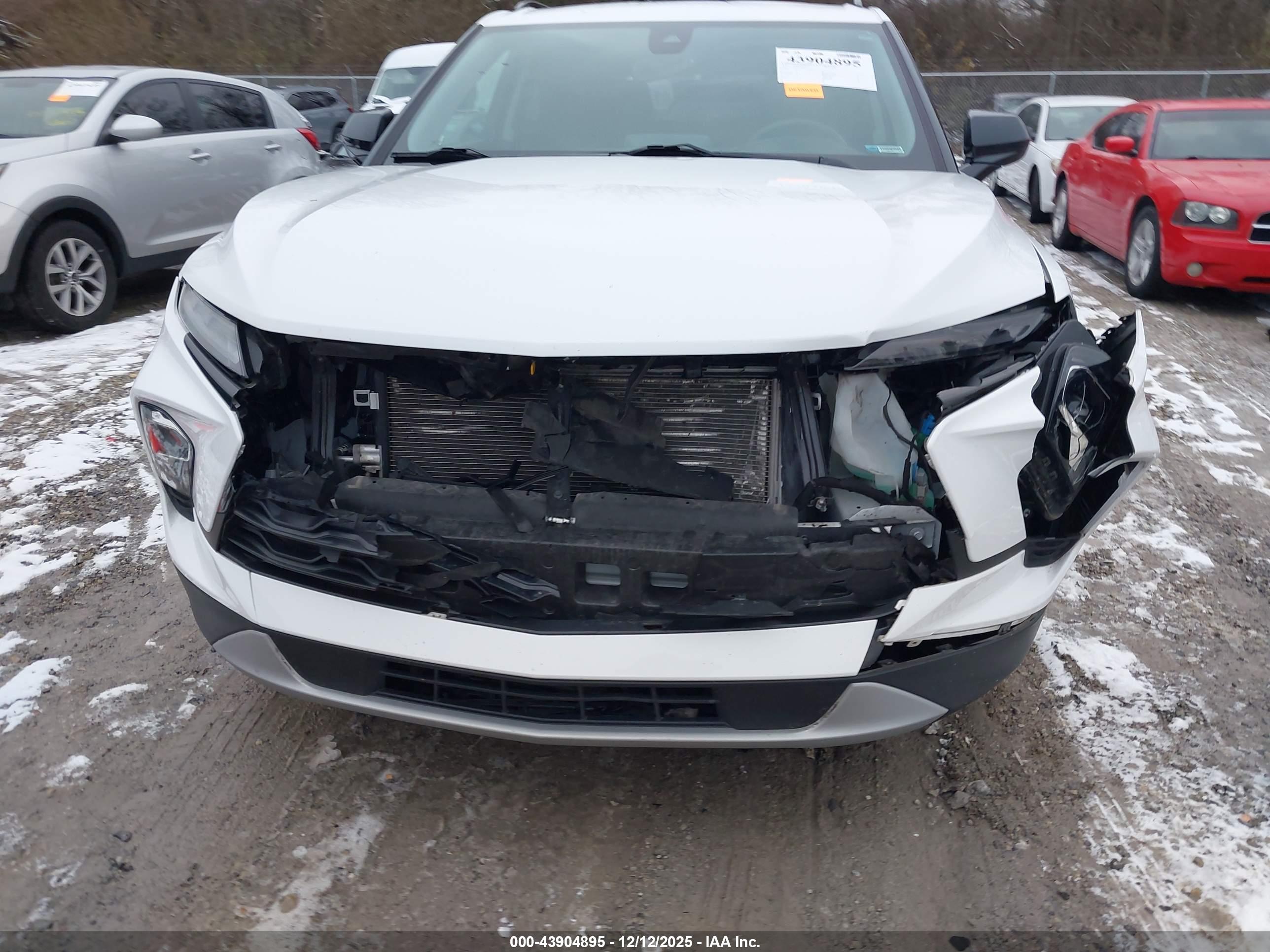 CHEVROLET BLAZER image 6