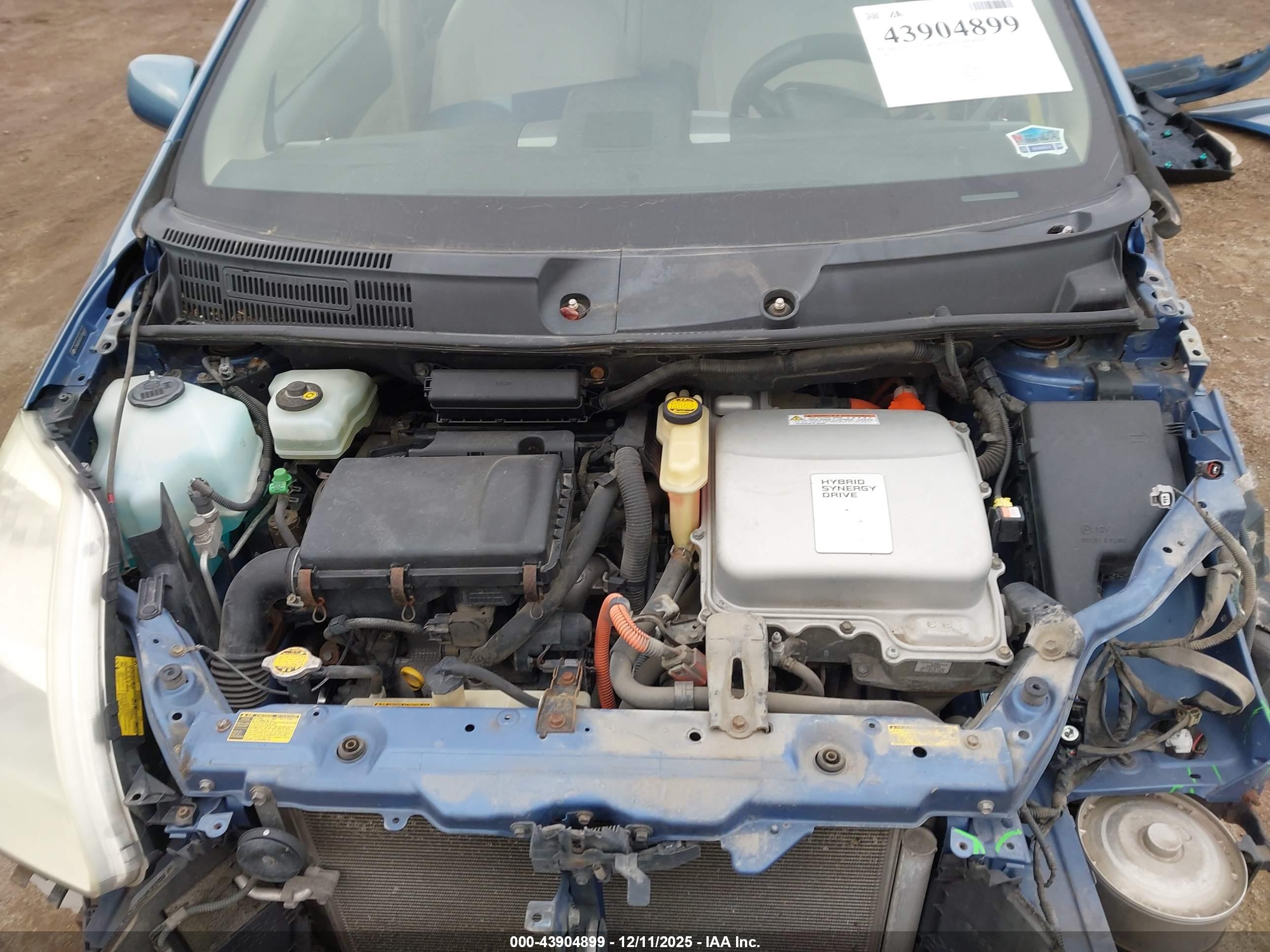 TOYOTA PRIUS image 10
