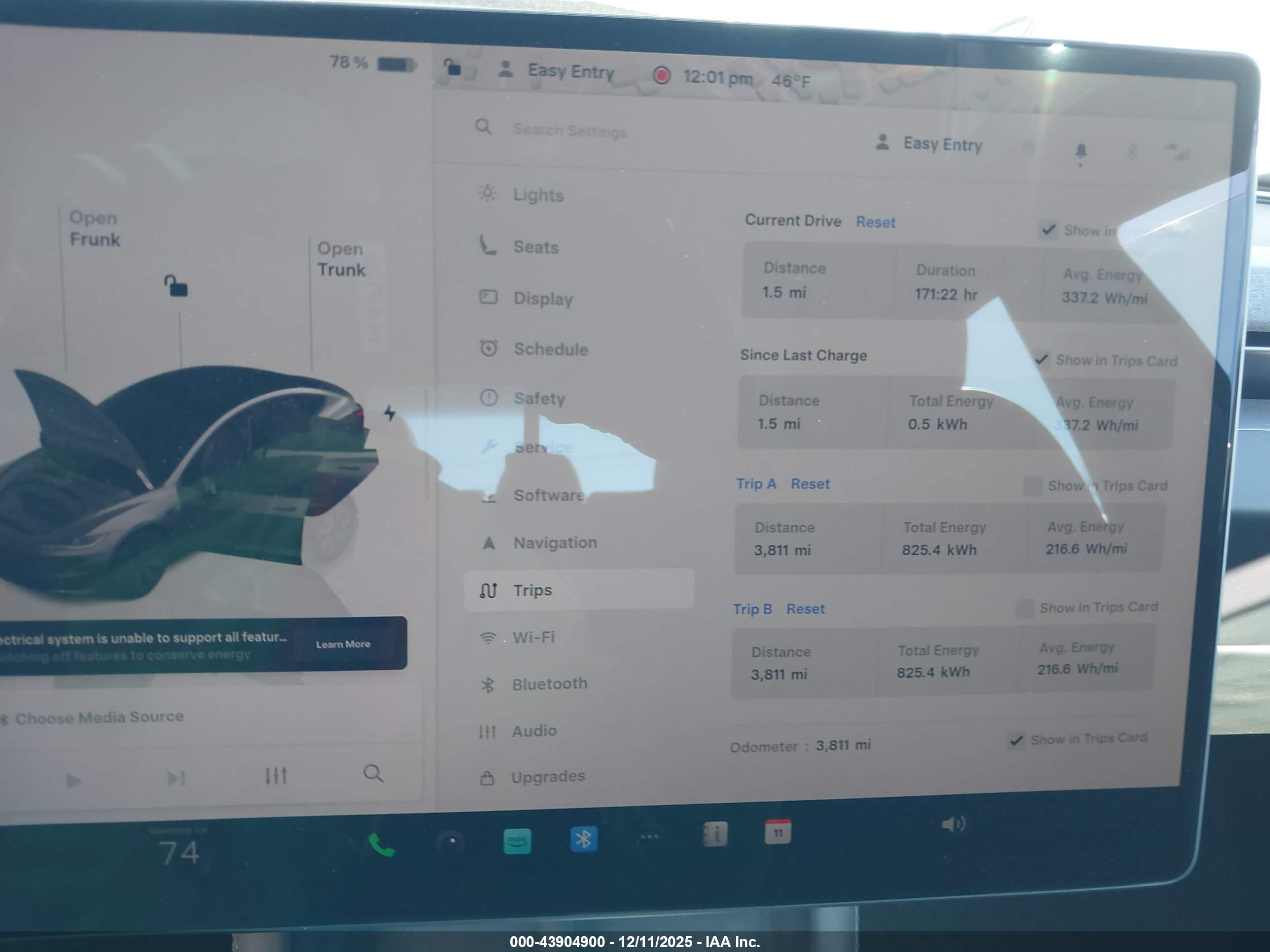 TESLA MODEL image 7
