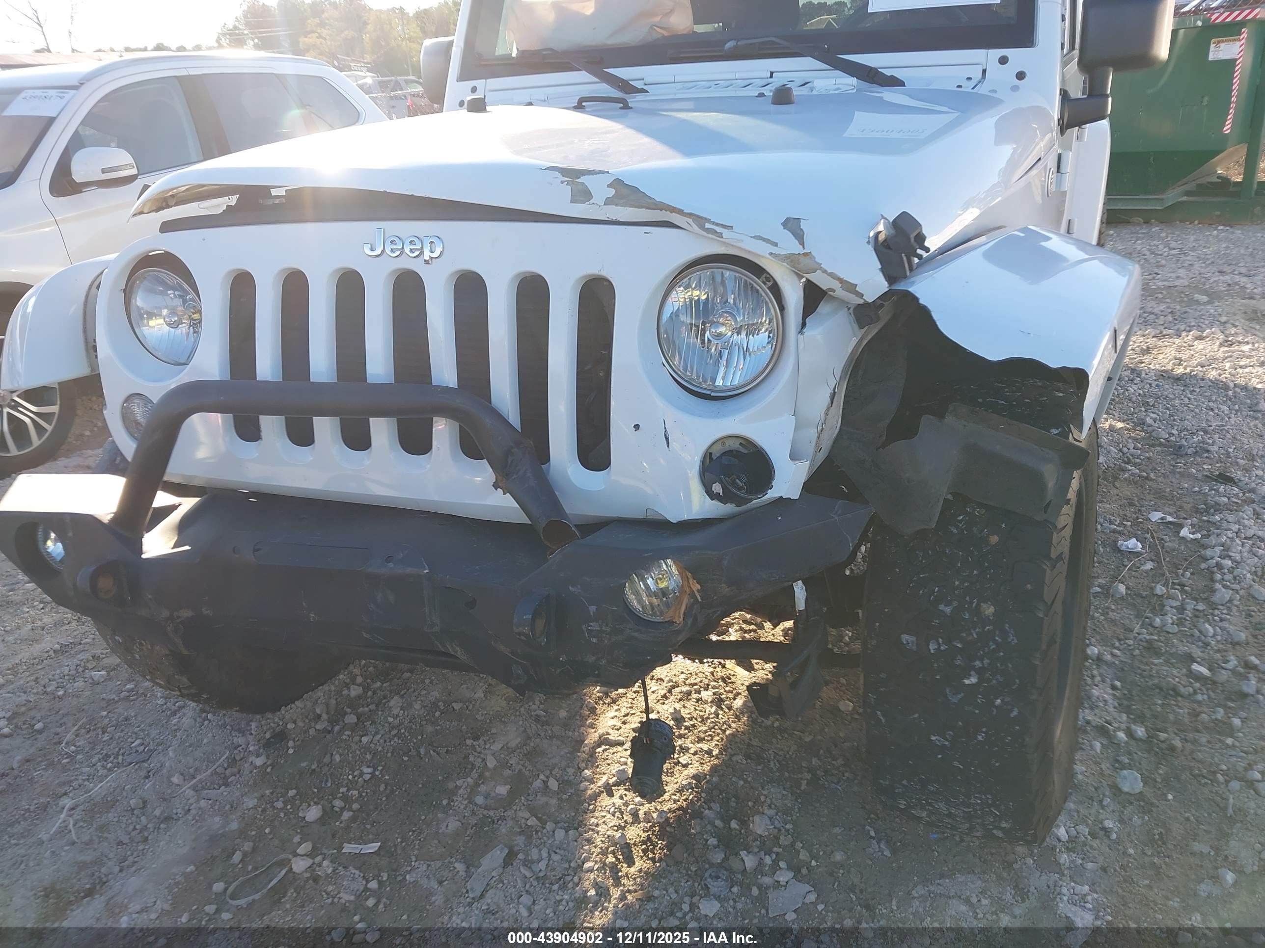 JEEP WRANGLER image 6