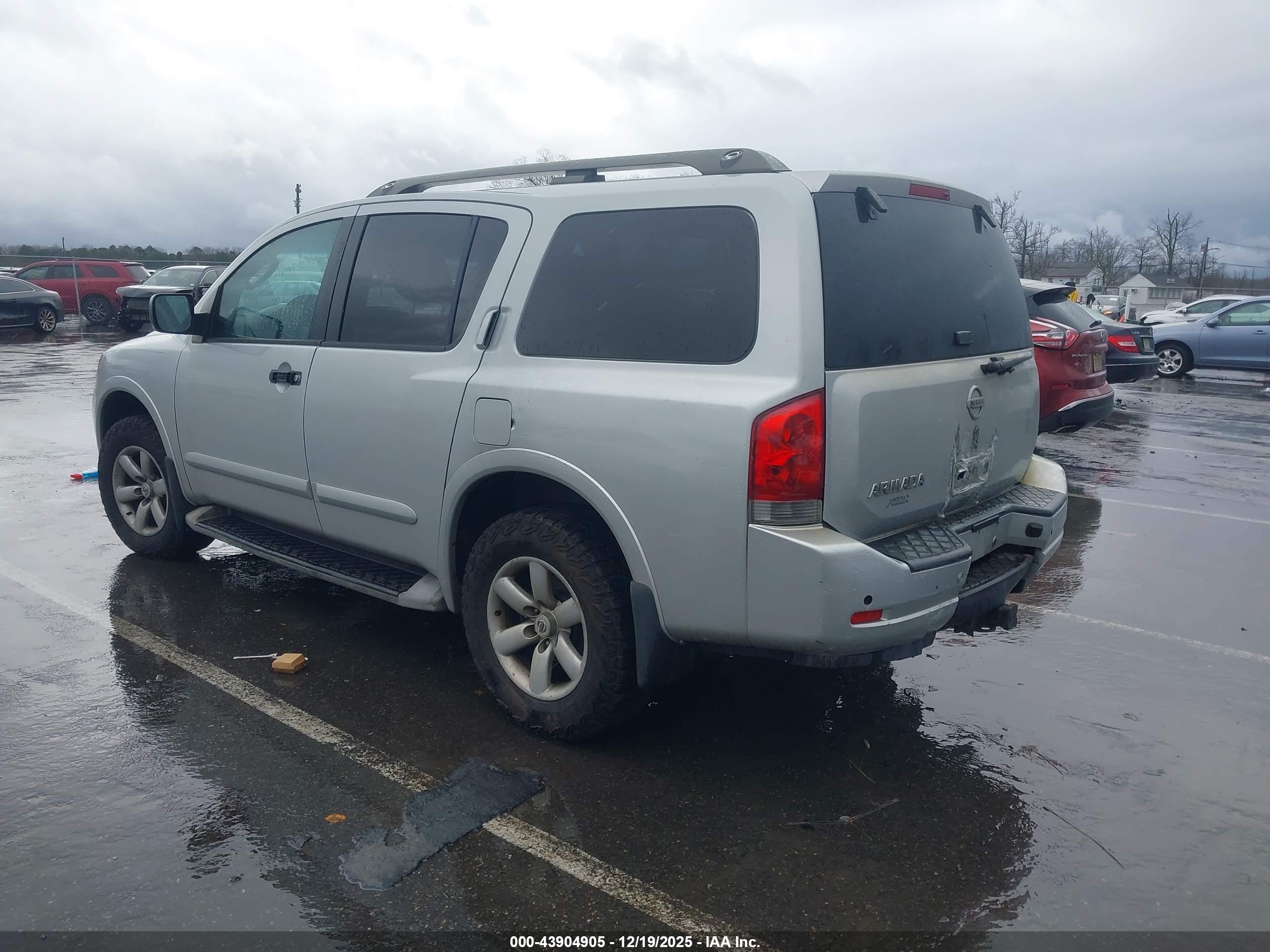 NISSAN ARMADA image 3