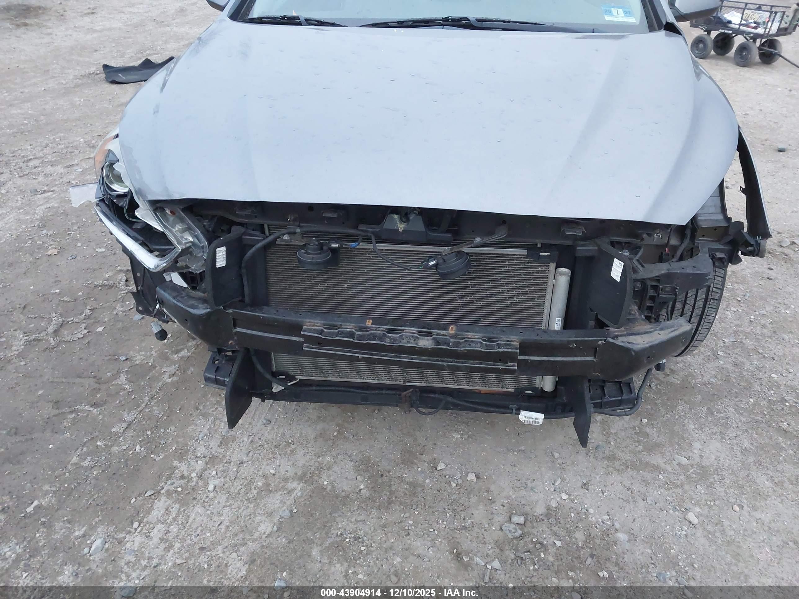 HYUNDAI SONATA image 6
