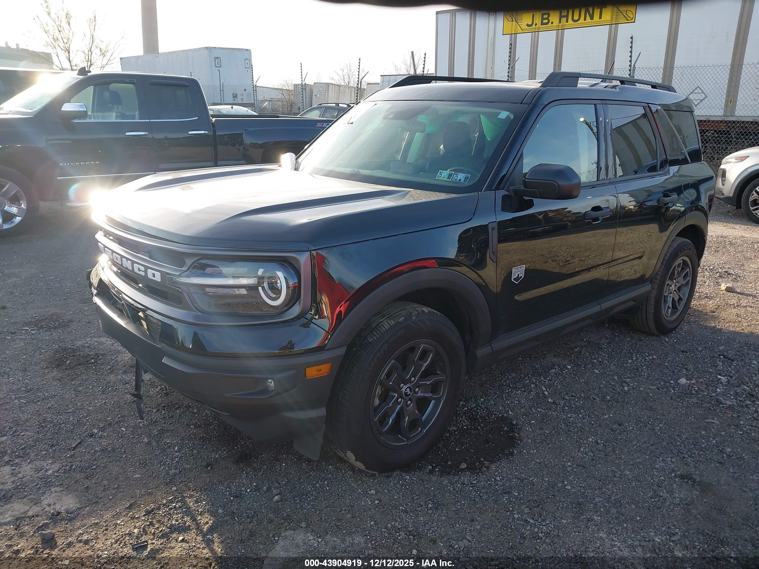 FORD BRONCO image 2