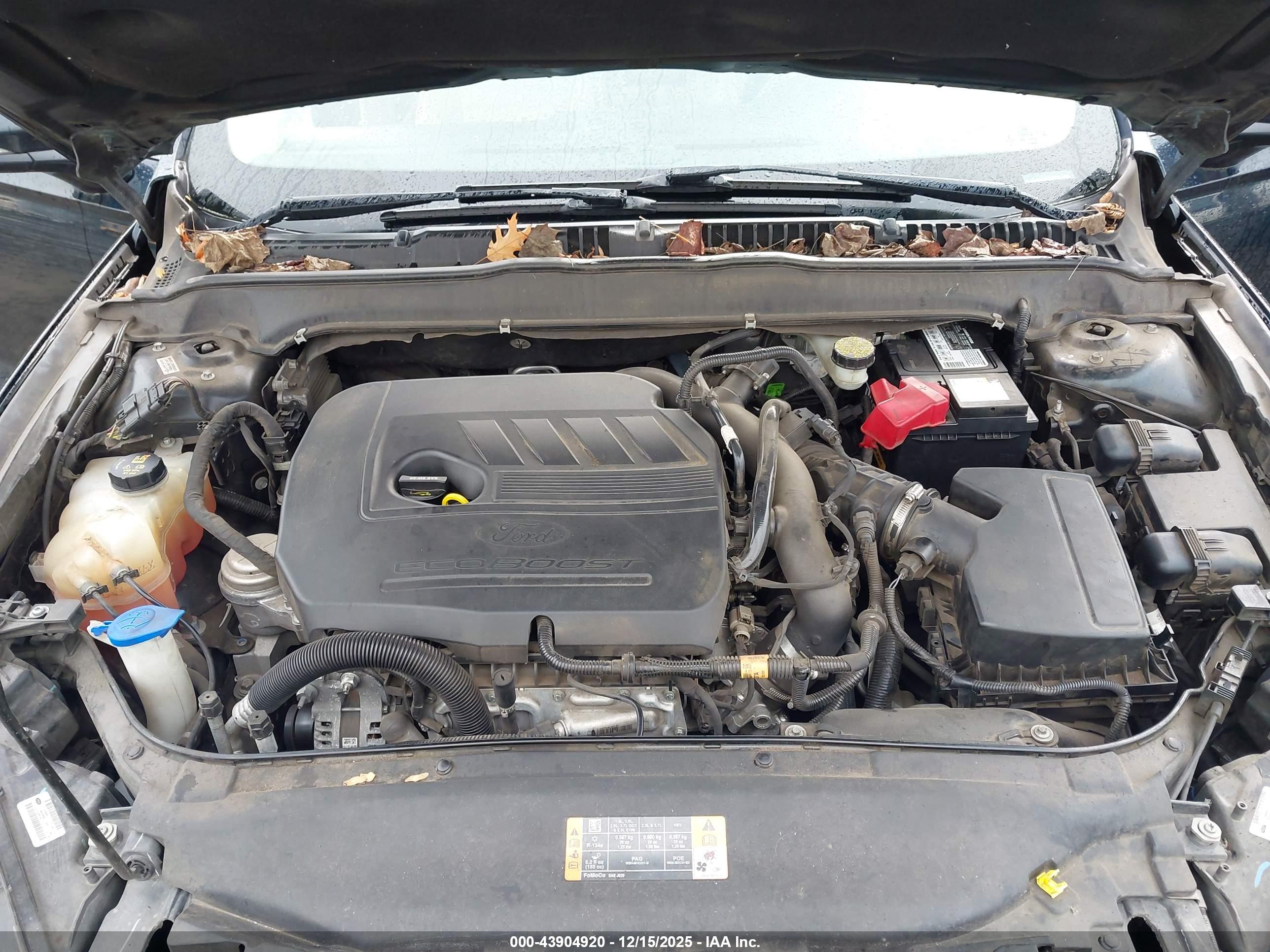 FORD FUSION image 10