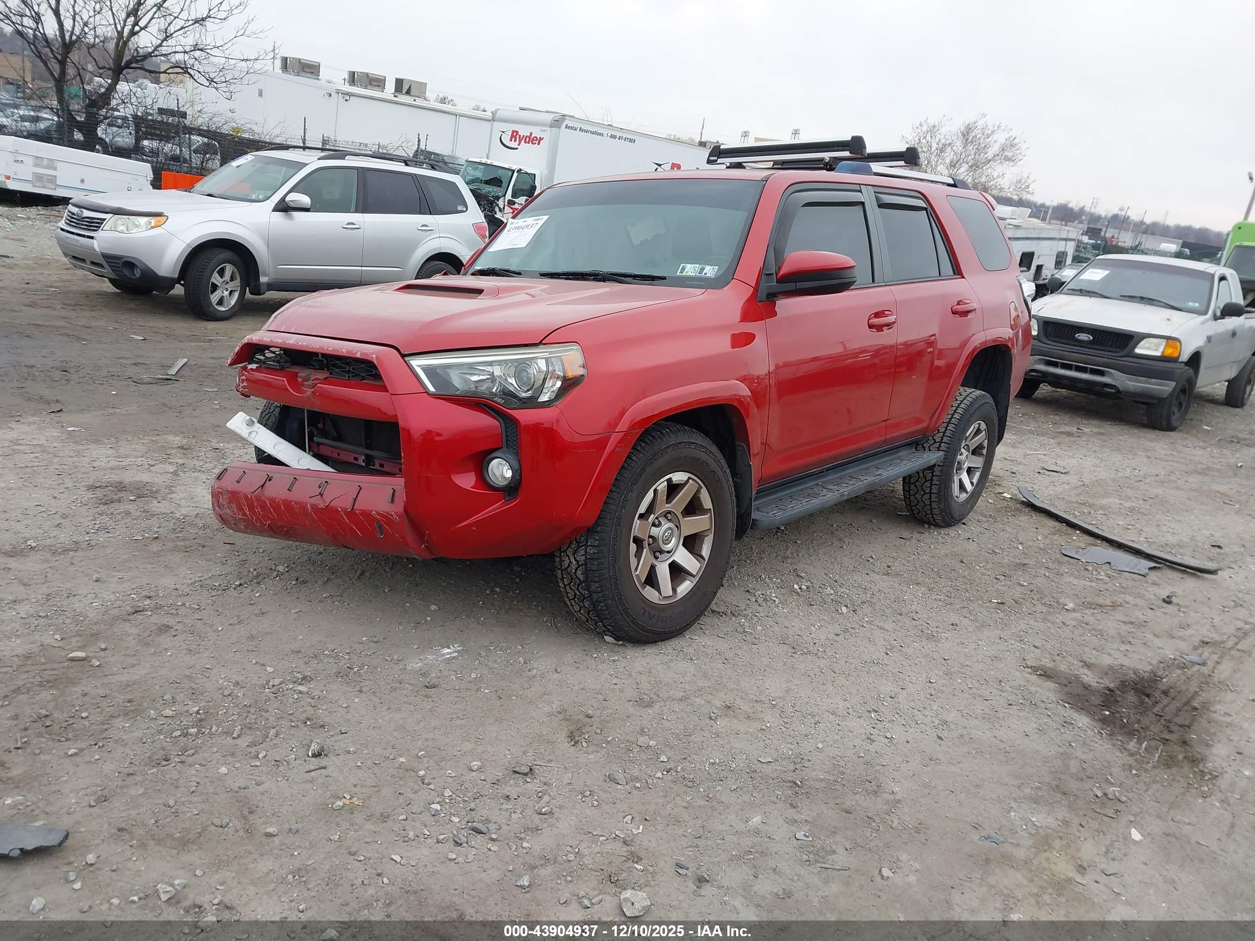 TOYOTA 4RUNNER image 2