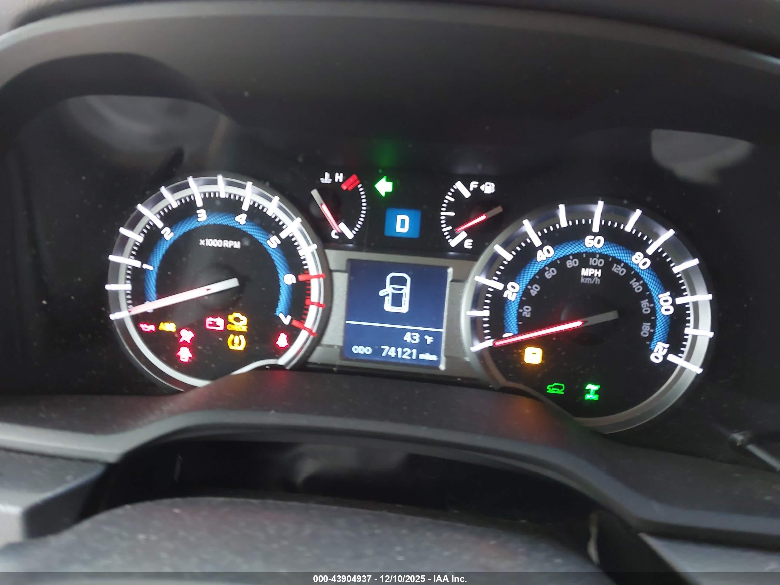 TOYOTA 4RUNNER image 7