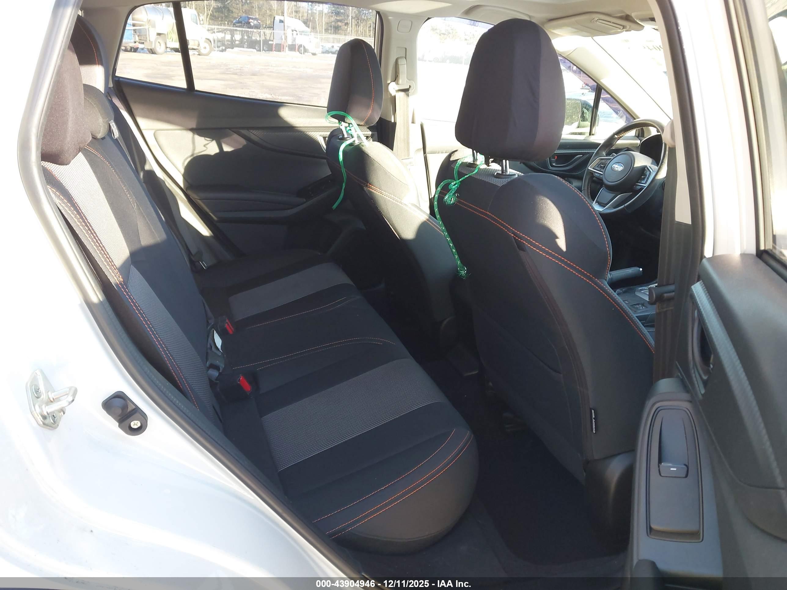 SUBARU CROSSTREK image 8