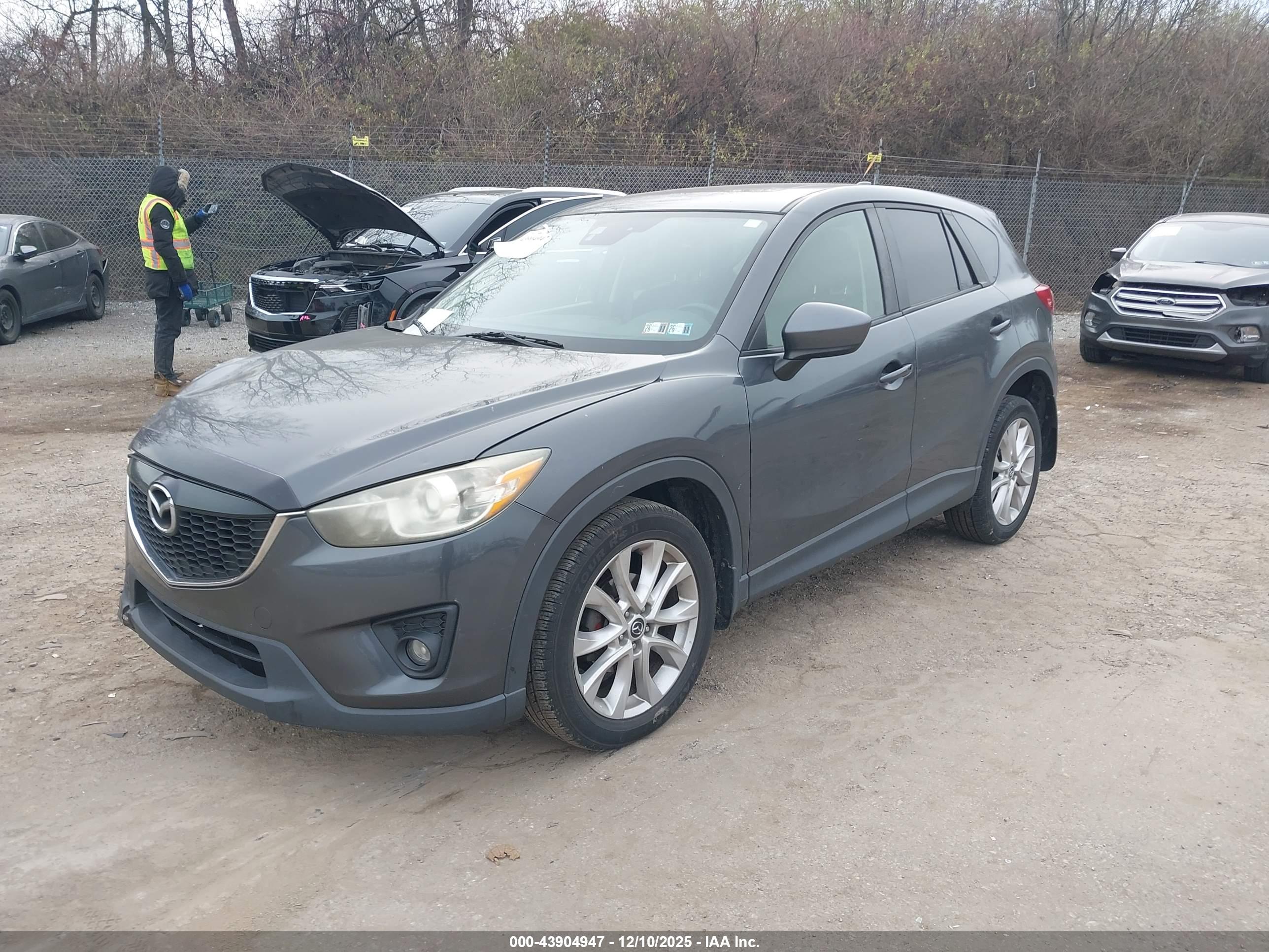 MAZDA CX-5 image 2