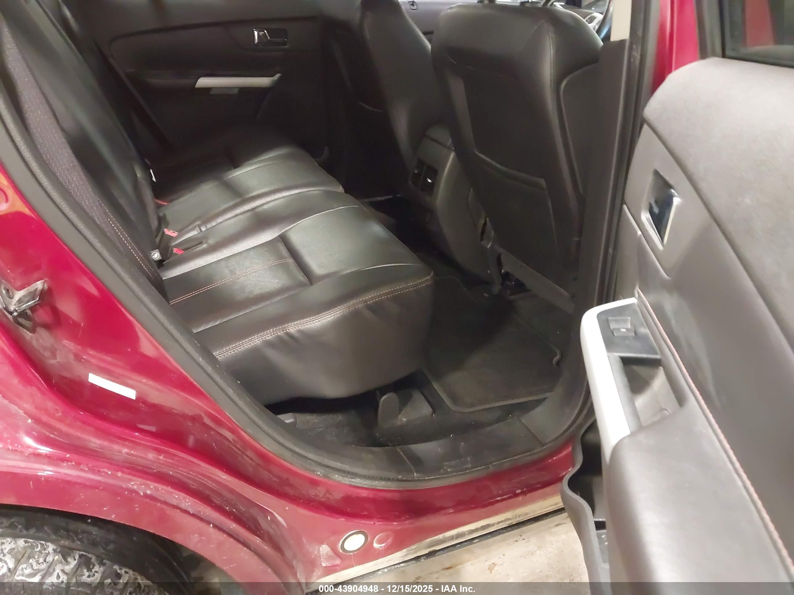 FORD EDGE image 8
