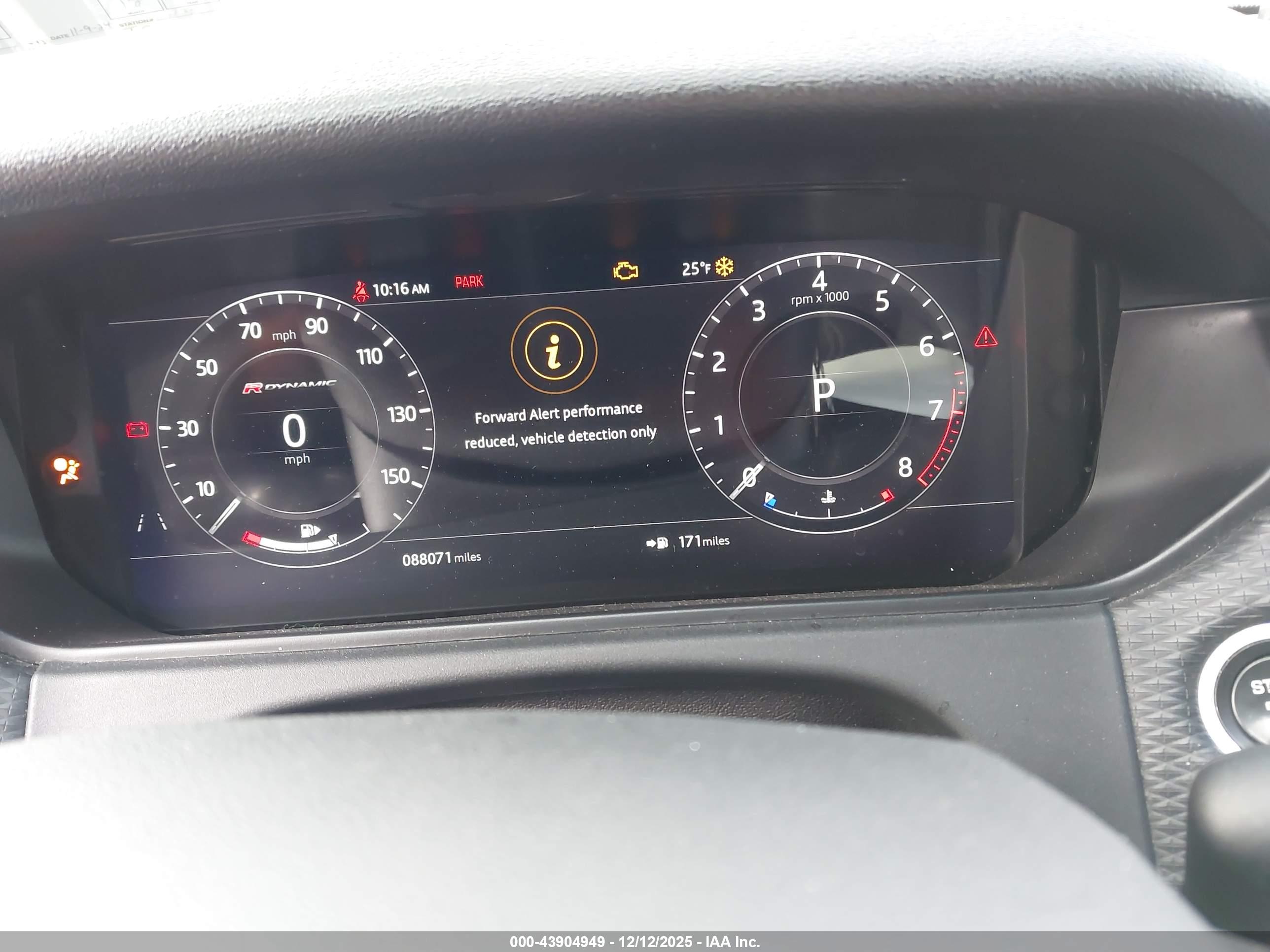 LAND ROVER image 7
