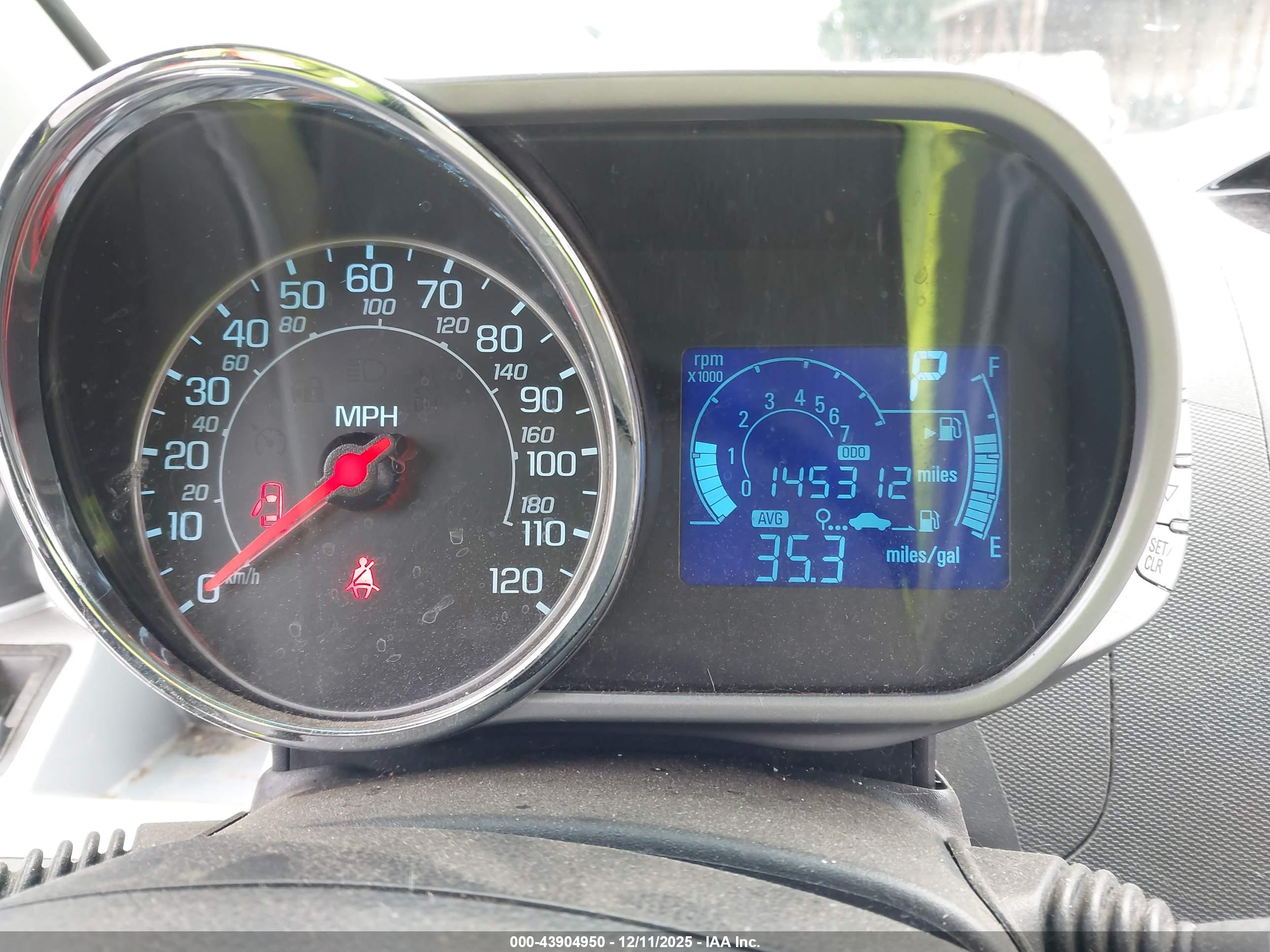 CHEVROLET SPARK image 7