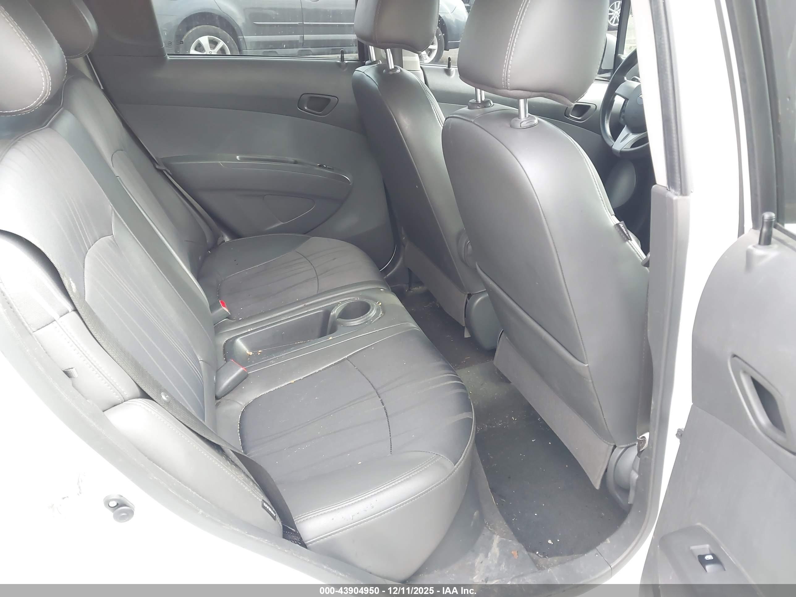 CHEVROLET SPARK image 8