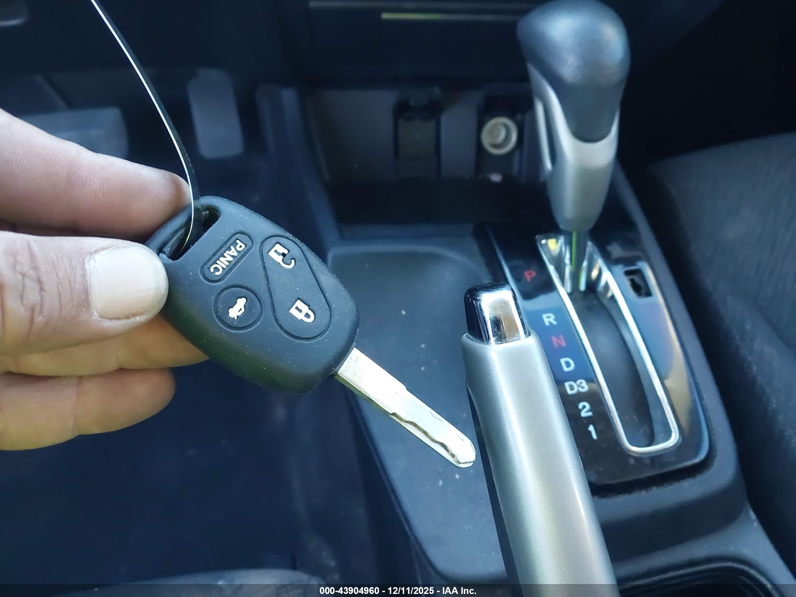 HONDA CIVIC image 11