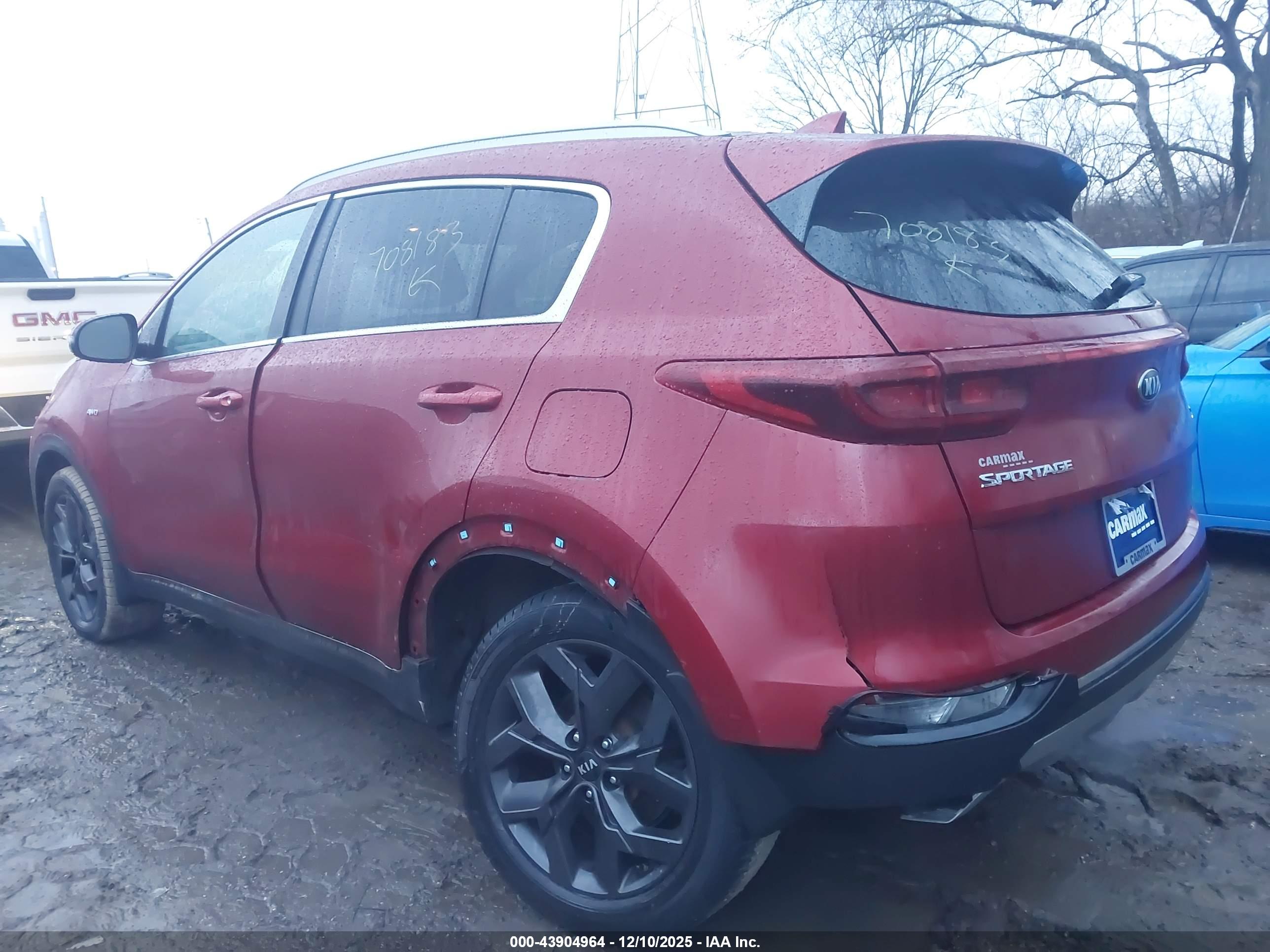 KIA SPORTAGE image 6