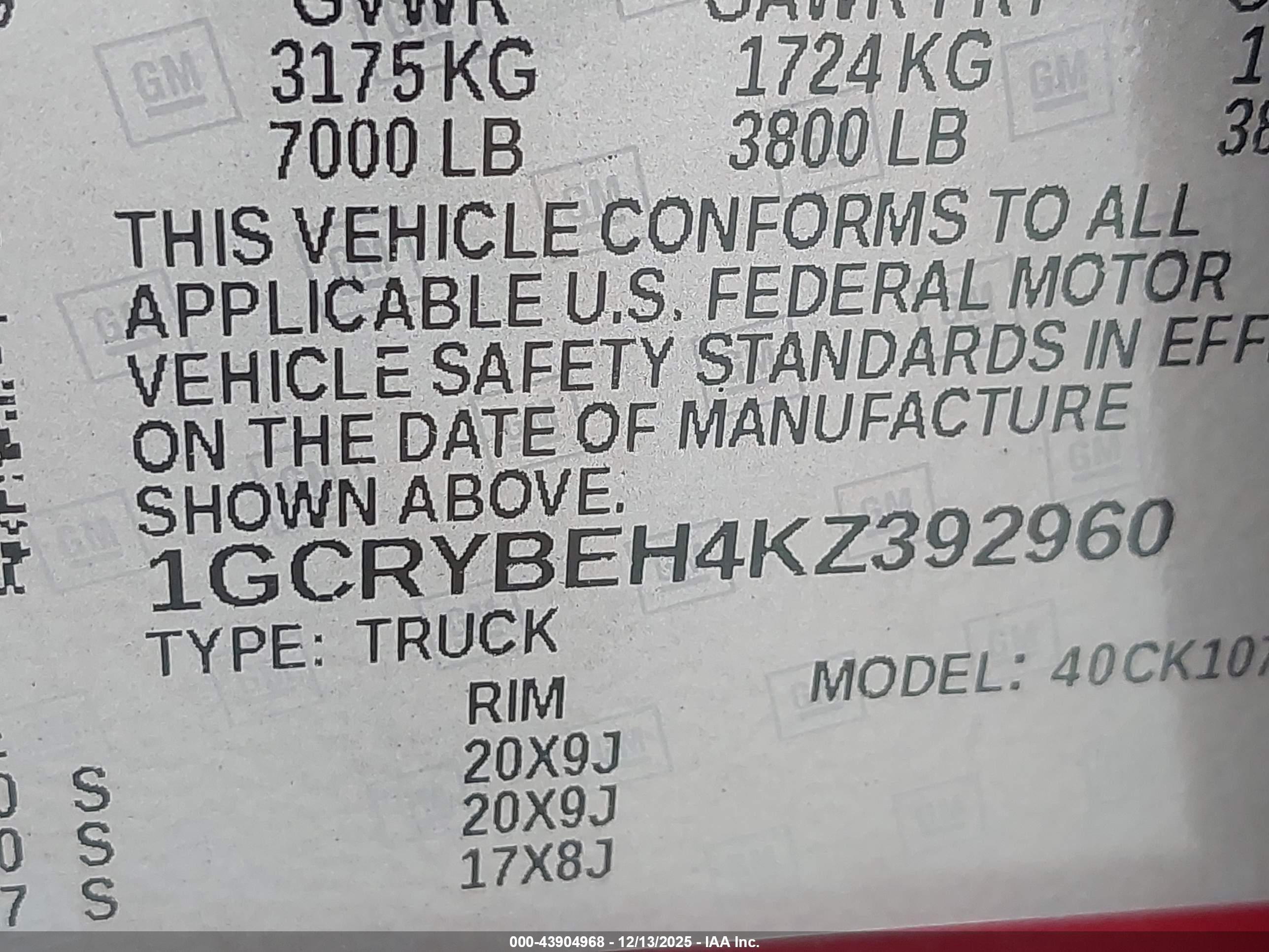 CHEVROLET SILVERADO image 9