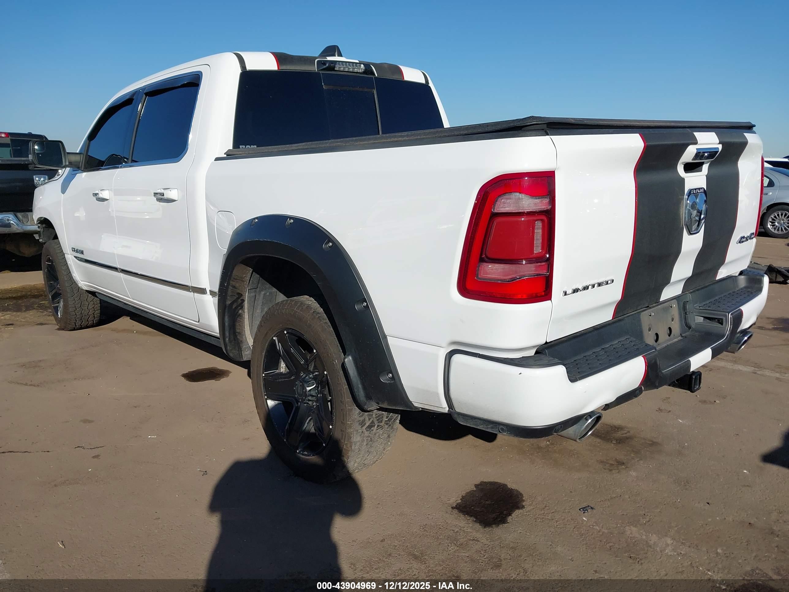 RAM 1500 image 3
