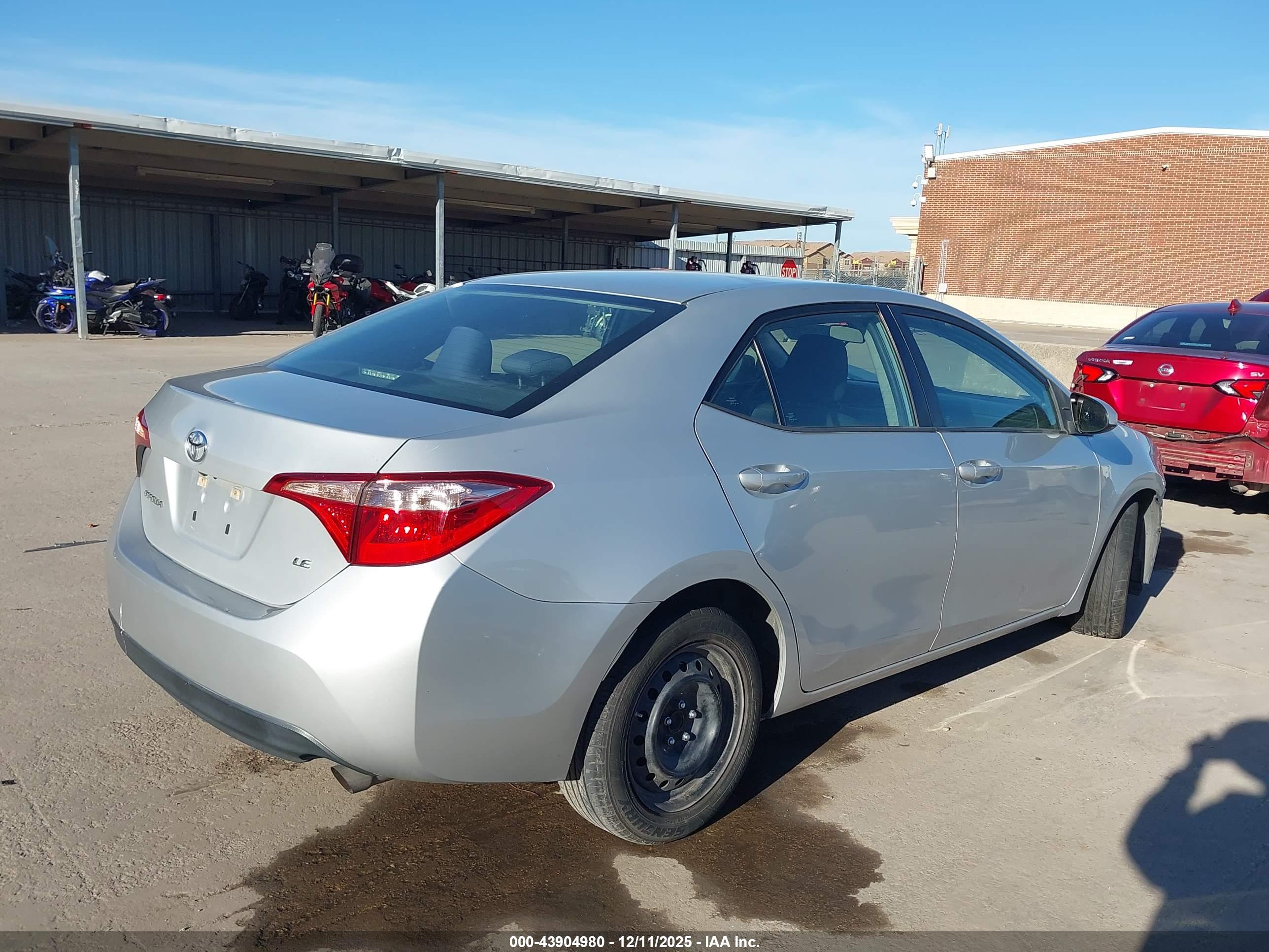 TOYOTA COROLLA image 4