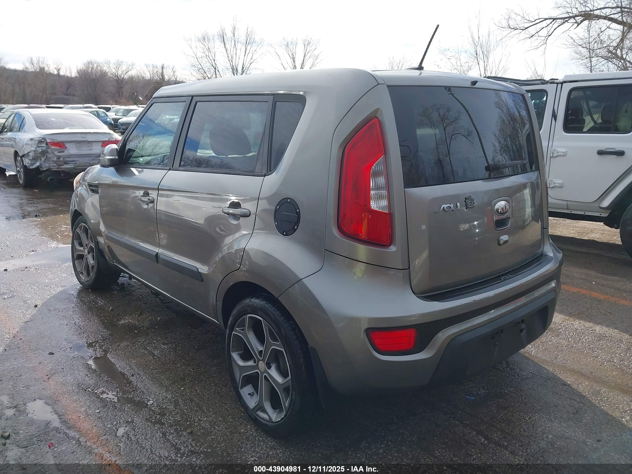 KIA SOUL image 3