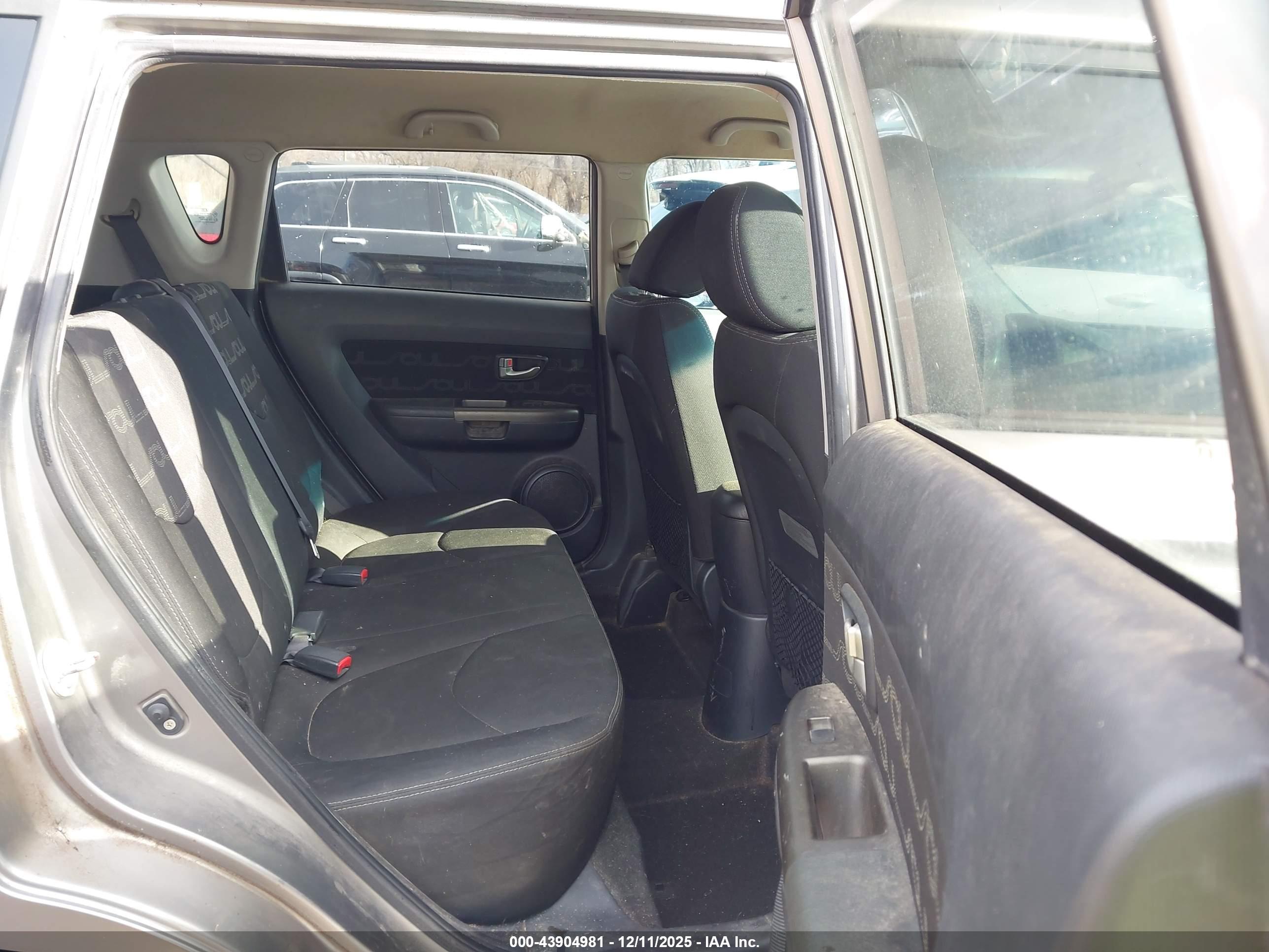 KIA SOUL image 8