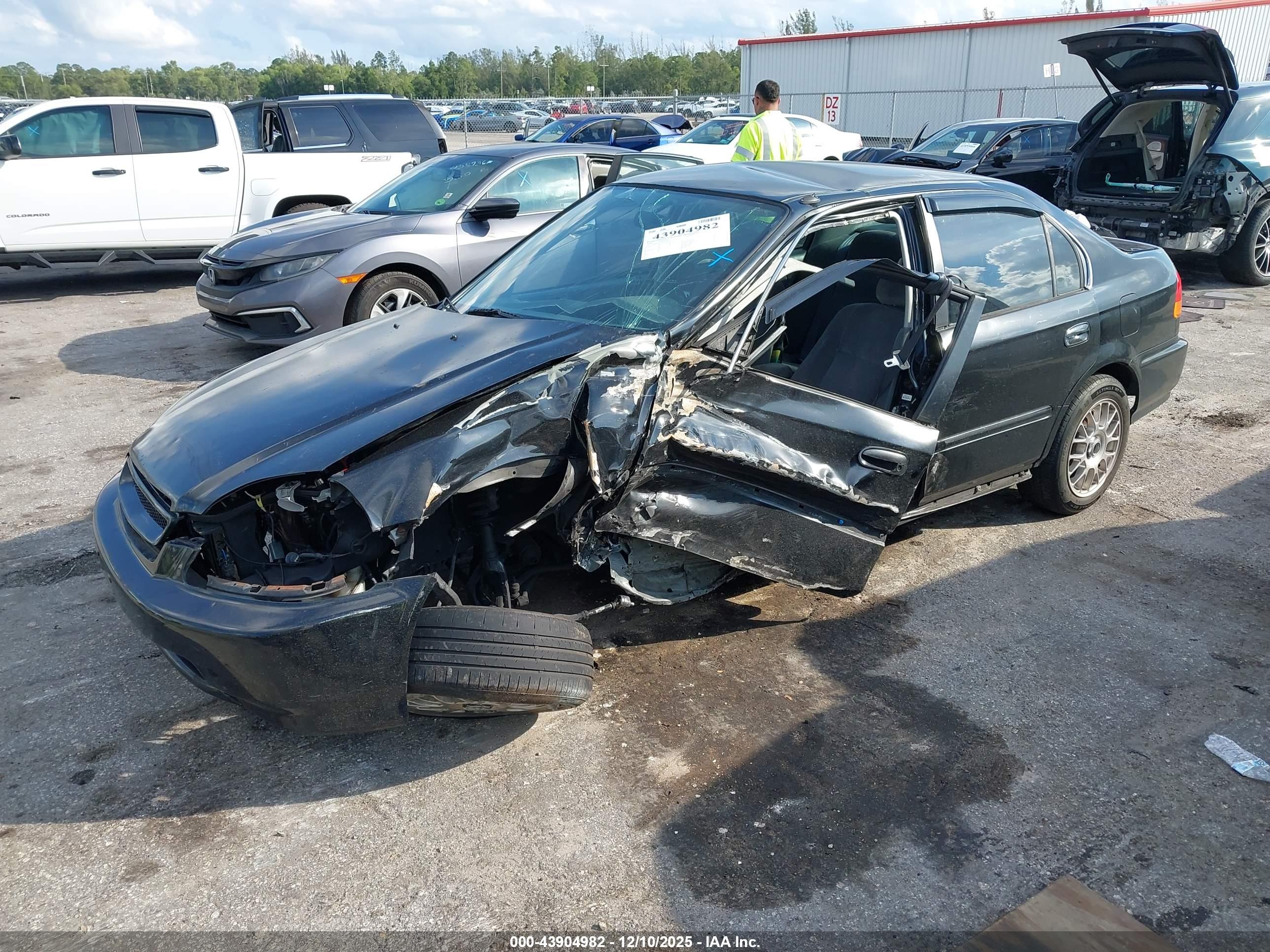 HONDA CIVIC image 2