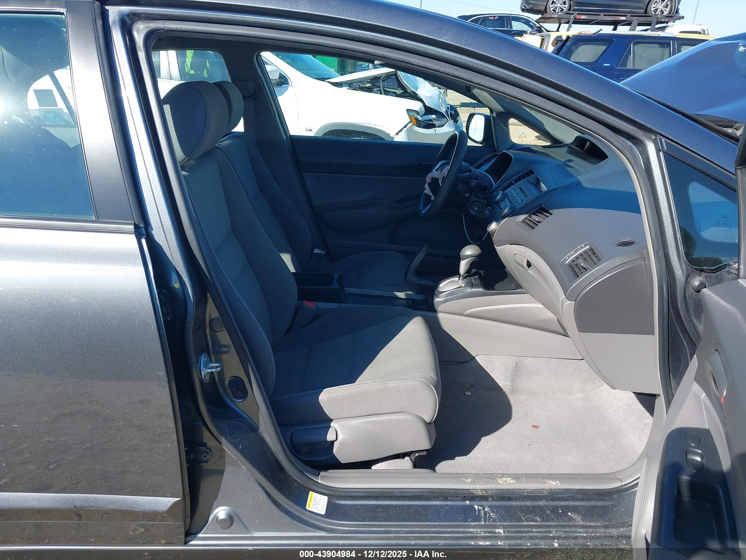 HONDA CIVIC image 5