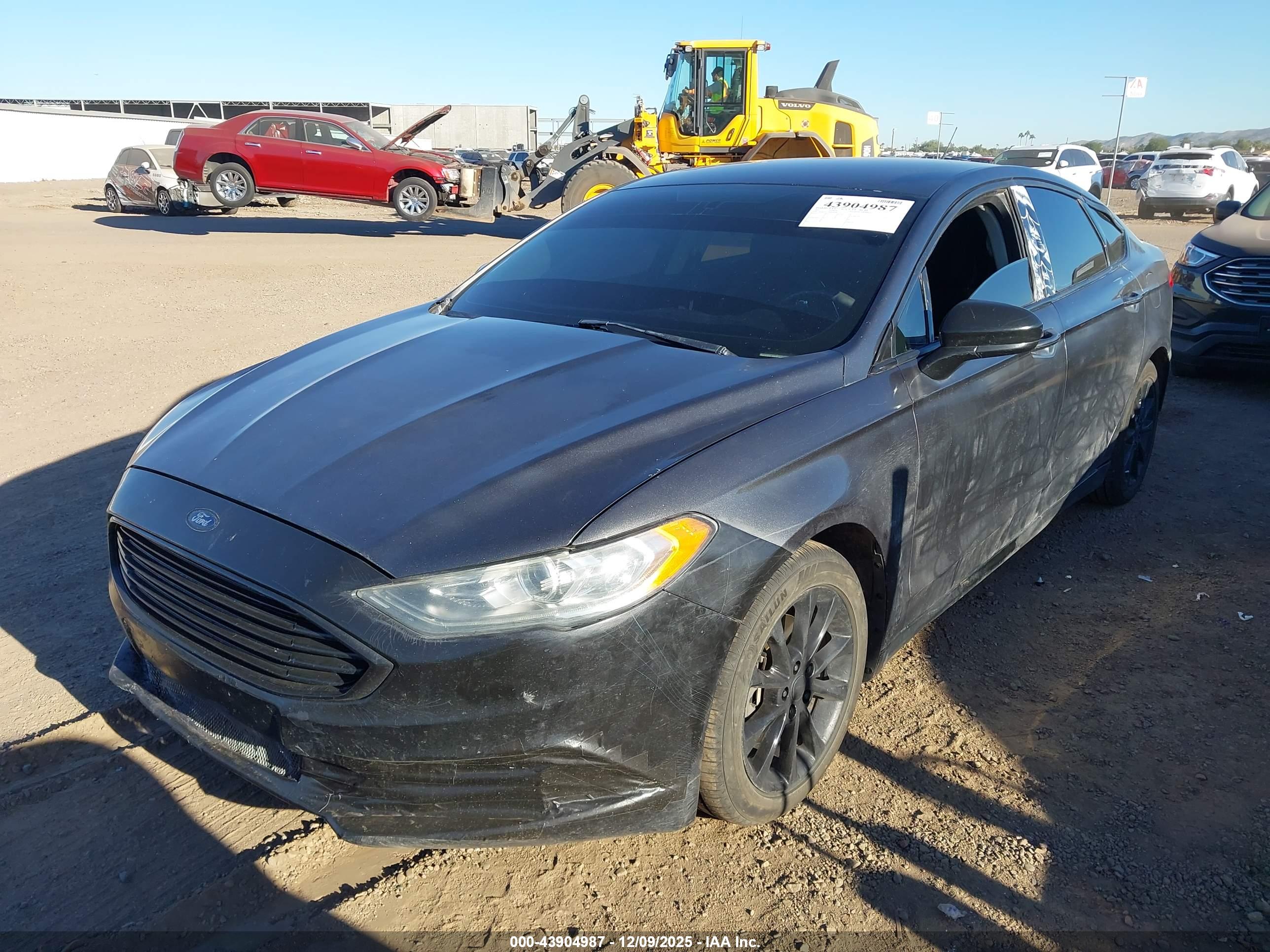 FORD FUSION image 2