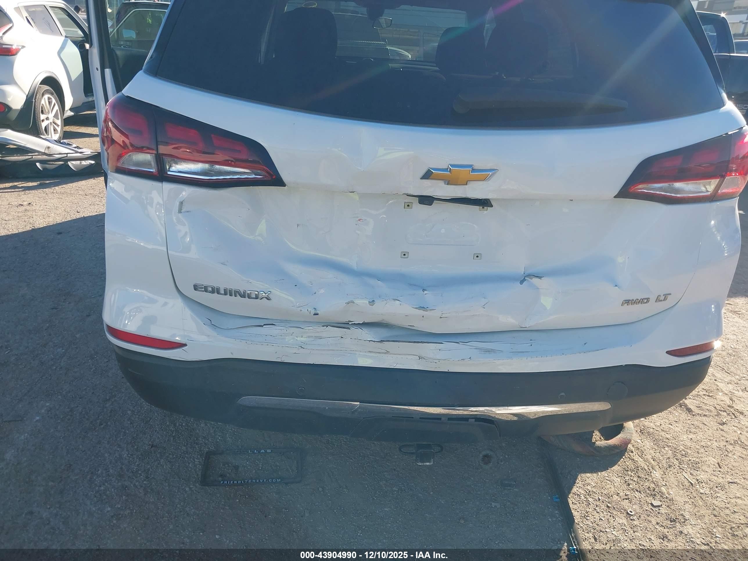 CHEVROLET EQUINOX image 6