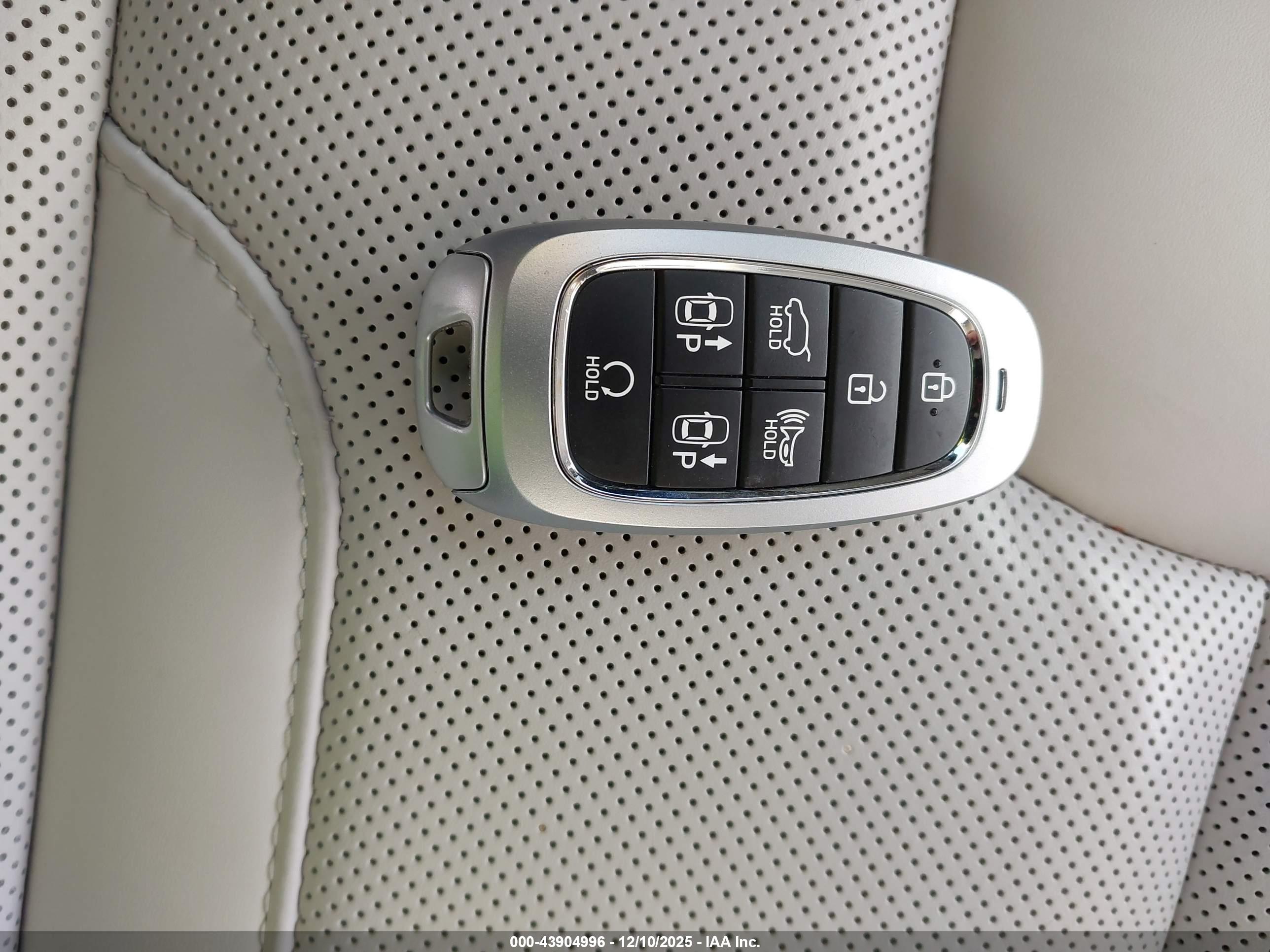 HYUNDAI PALISADE image 11
