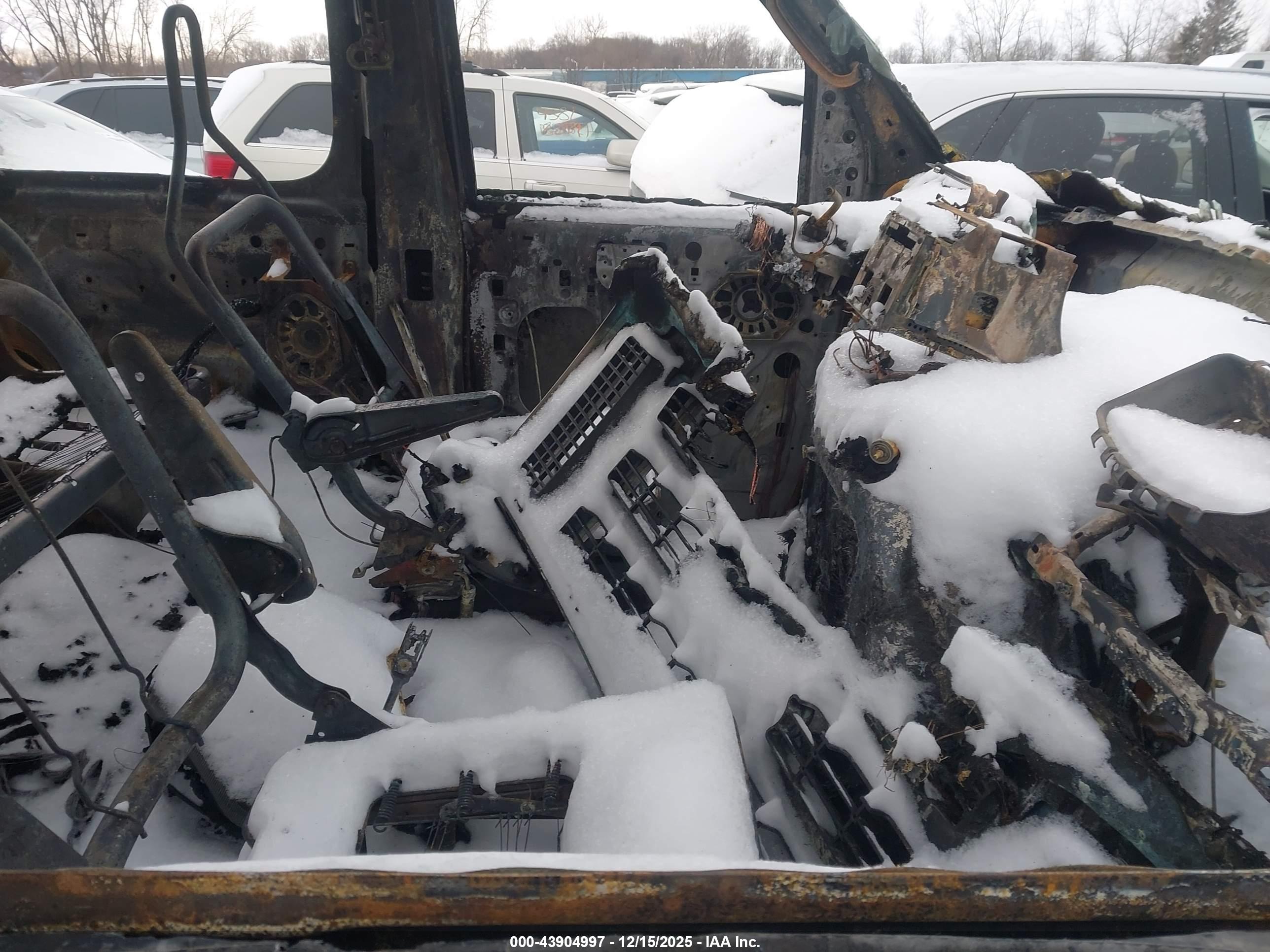 FORD E-350 image 5