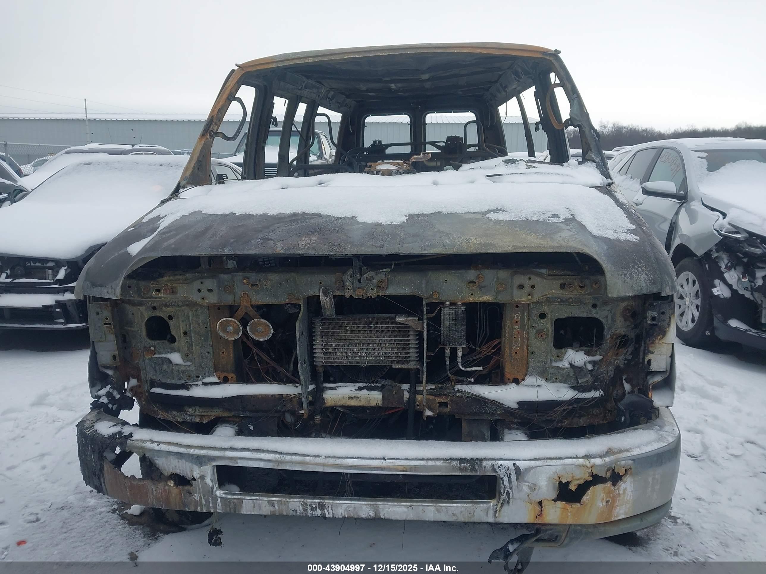FORD E-350 image 6