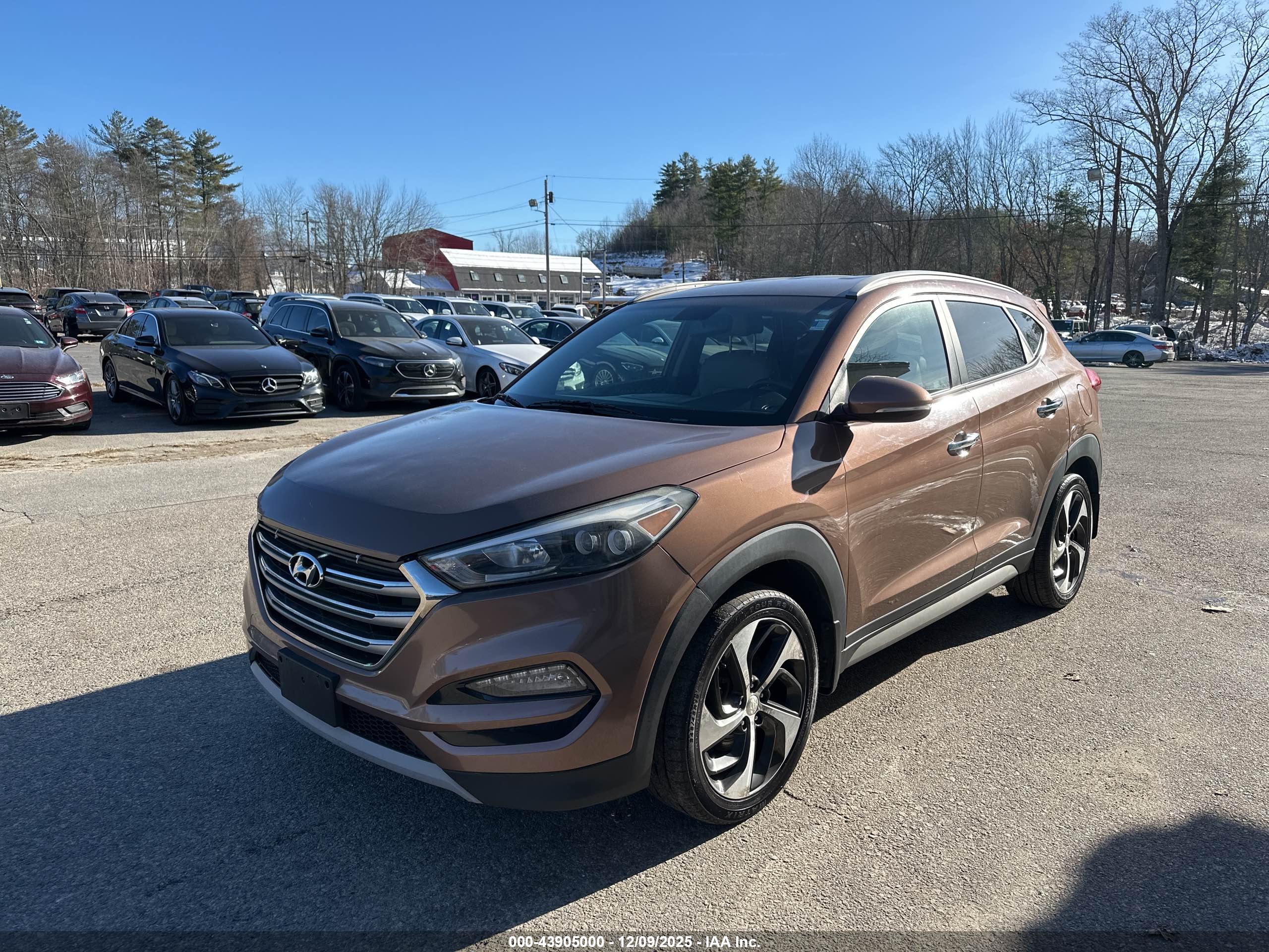 HYUNDAI TUCSON image 2