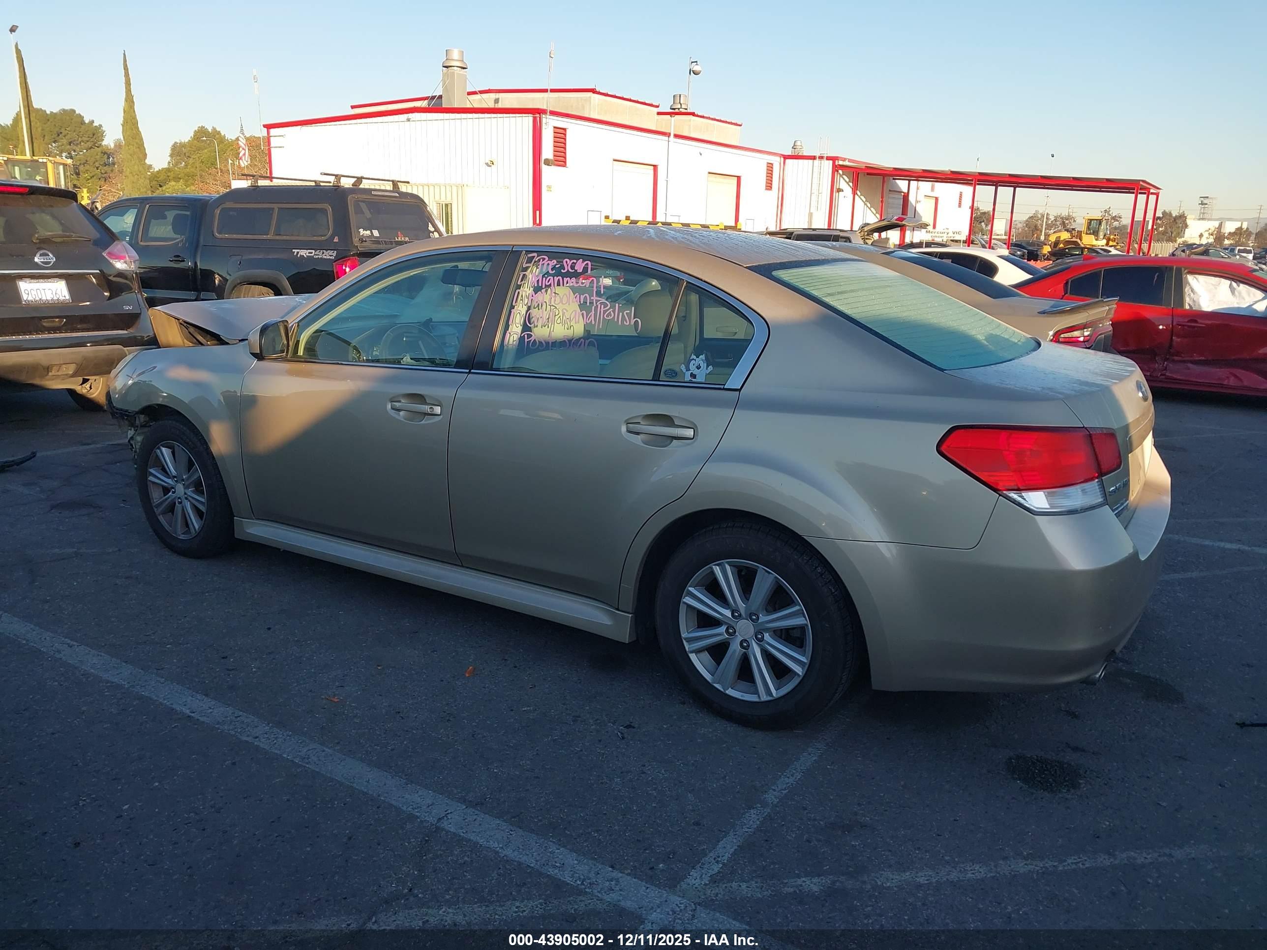 SUBARU LEGACY image 3