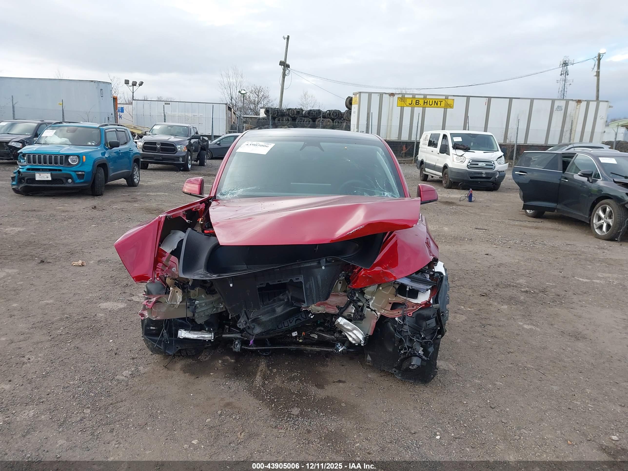 TESLA MODEL image 6
