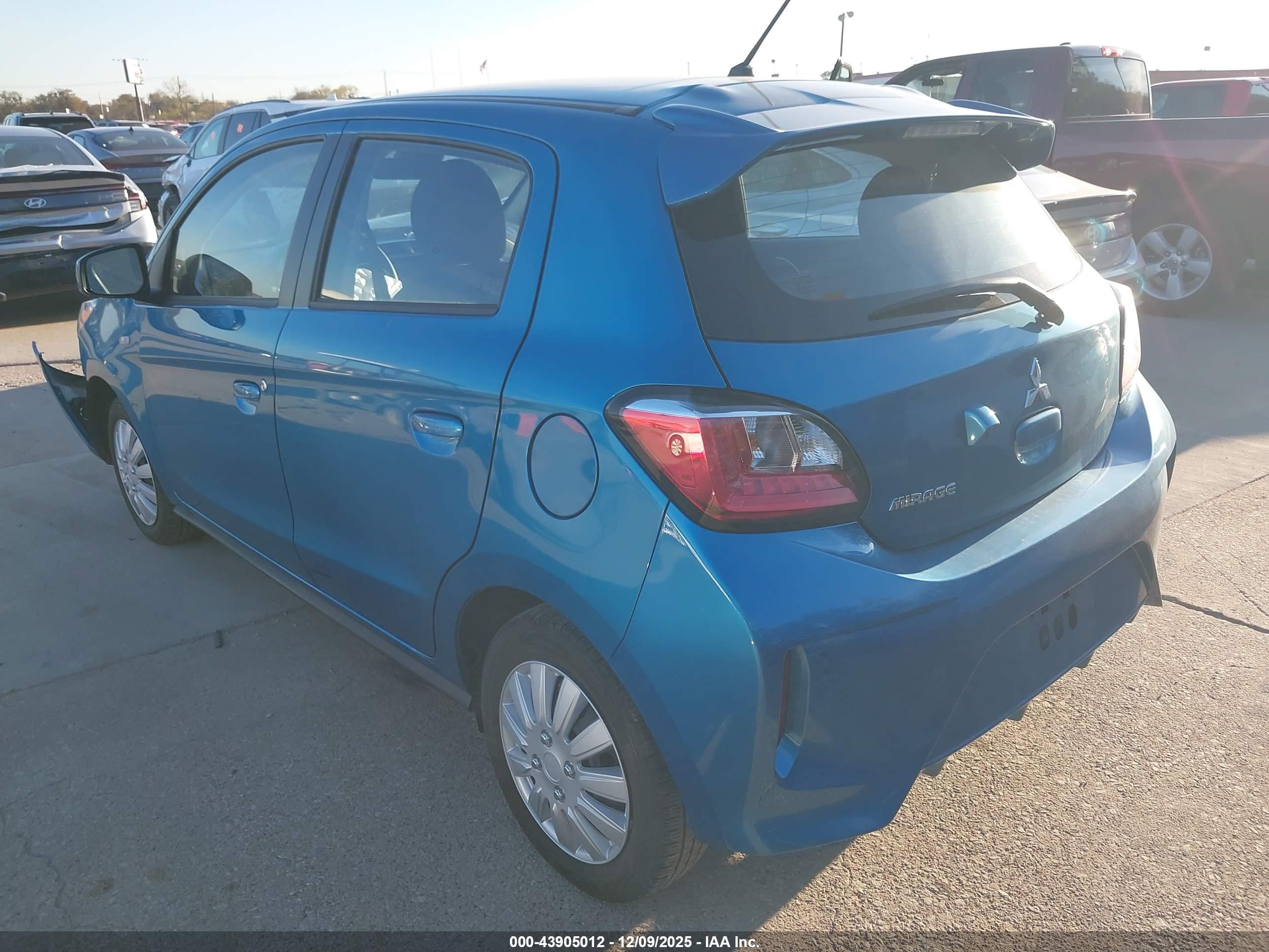 MITSUBISHI MIRAGE image 3