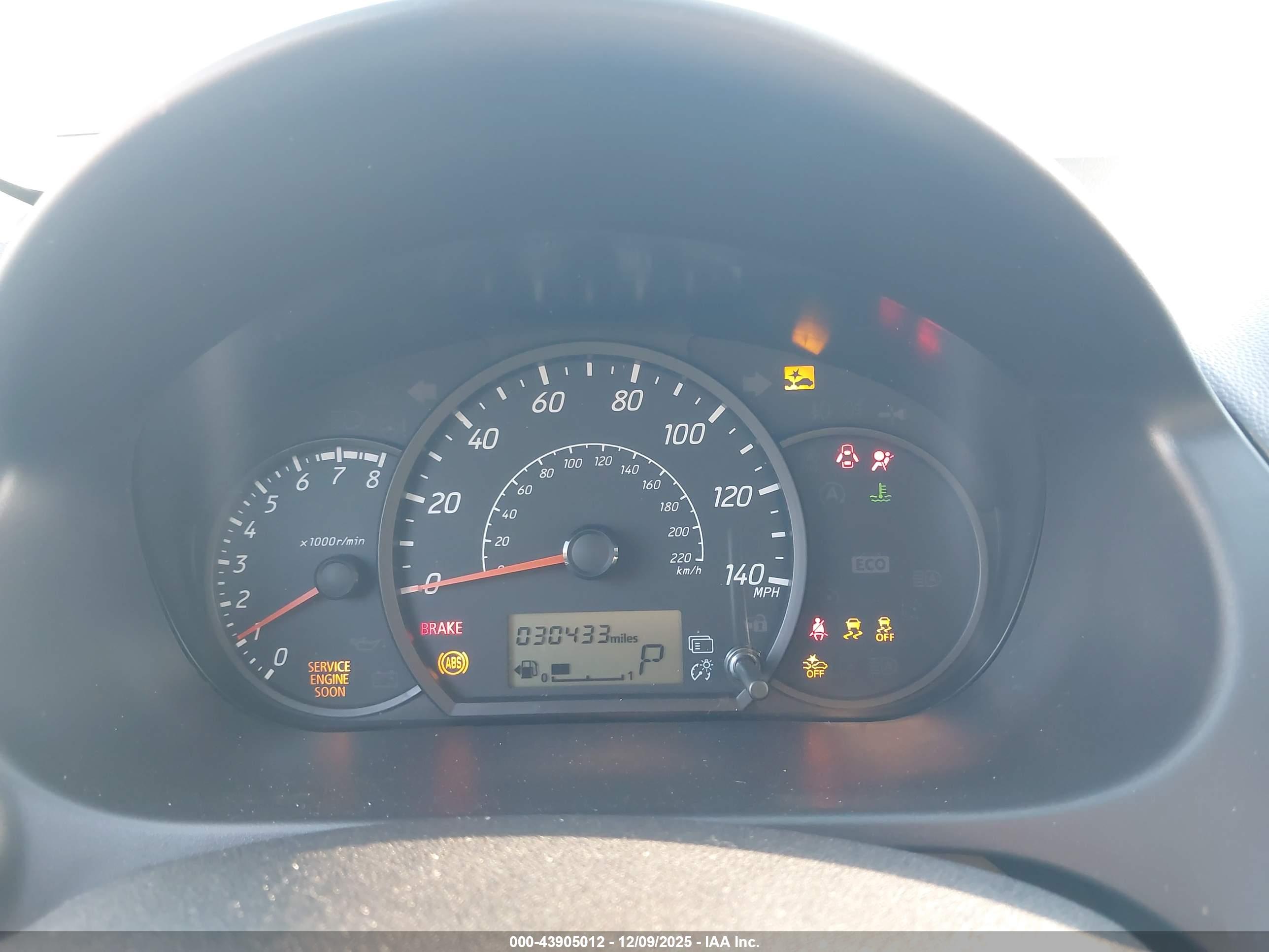 MITSUBISHI MIRAGE image 7