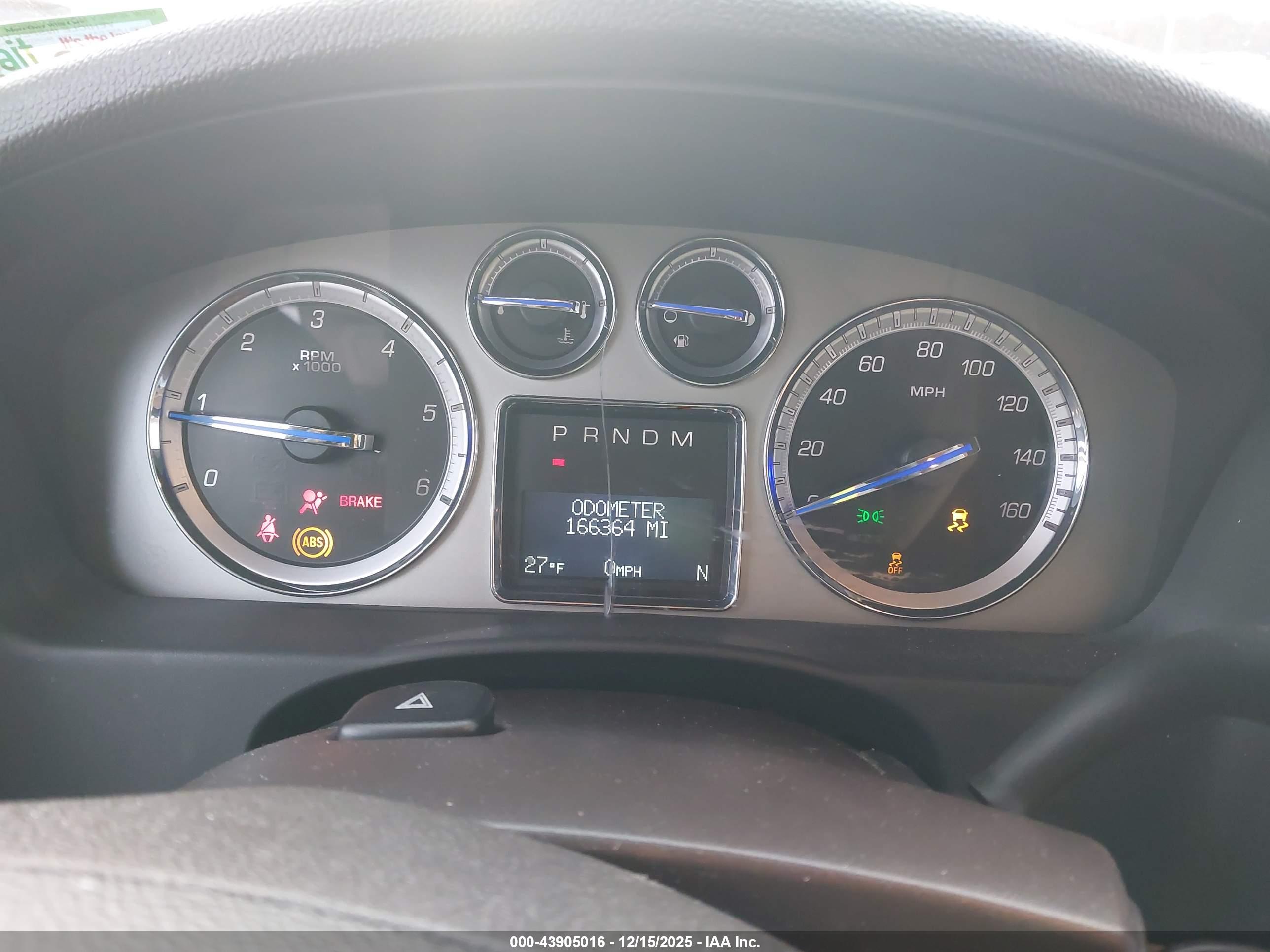 CADILLAC ESCALADE image 7