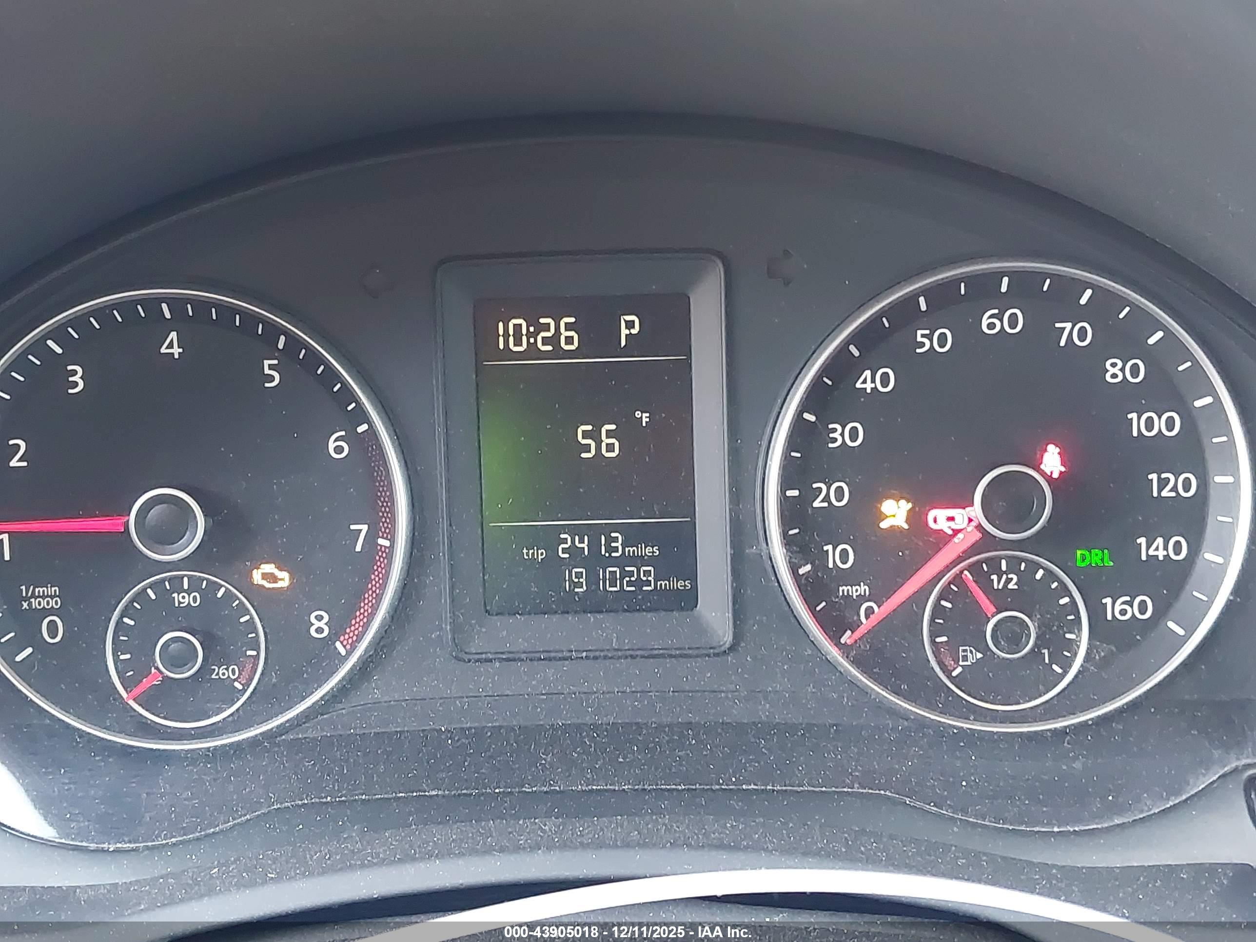 VOLKSWAGEN JETTA image 7