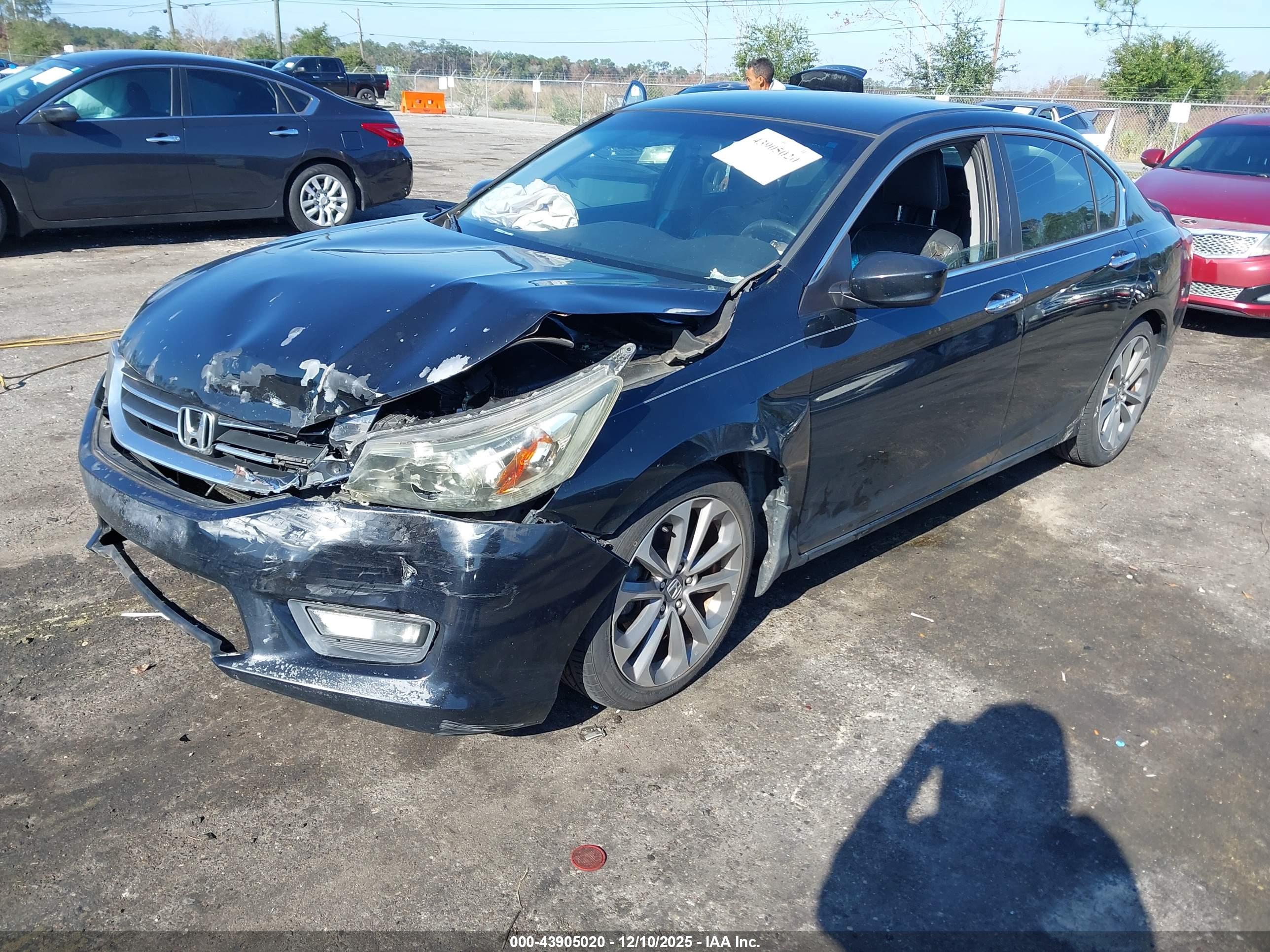 HONDA ACCORD image 2