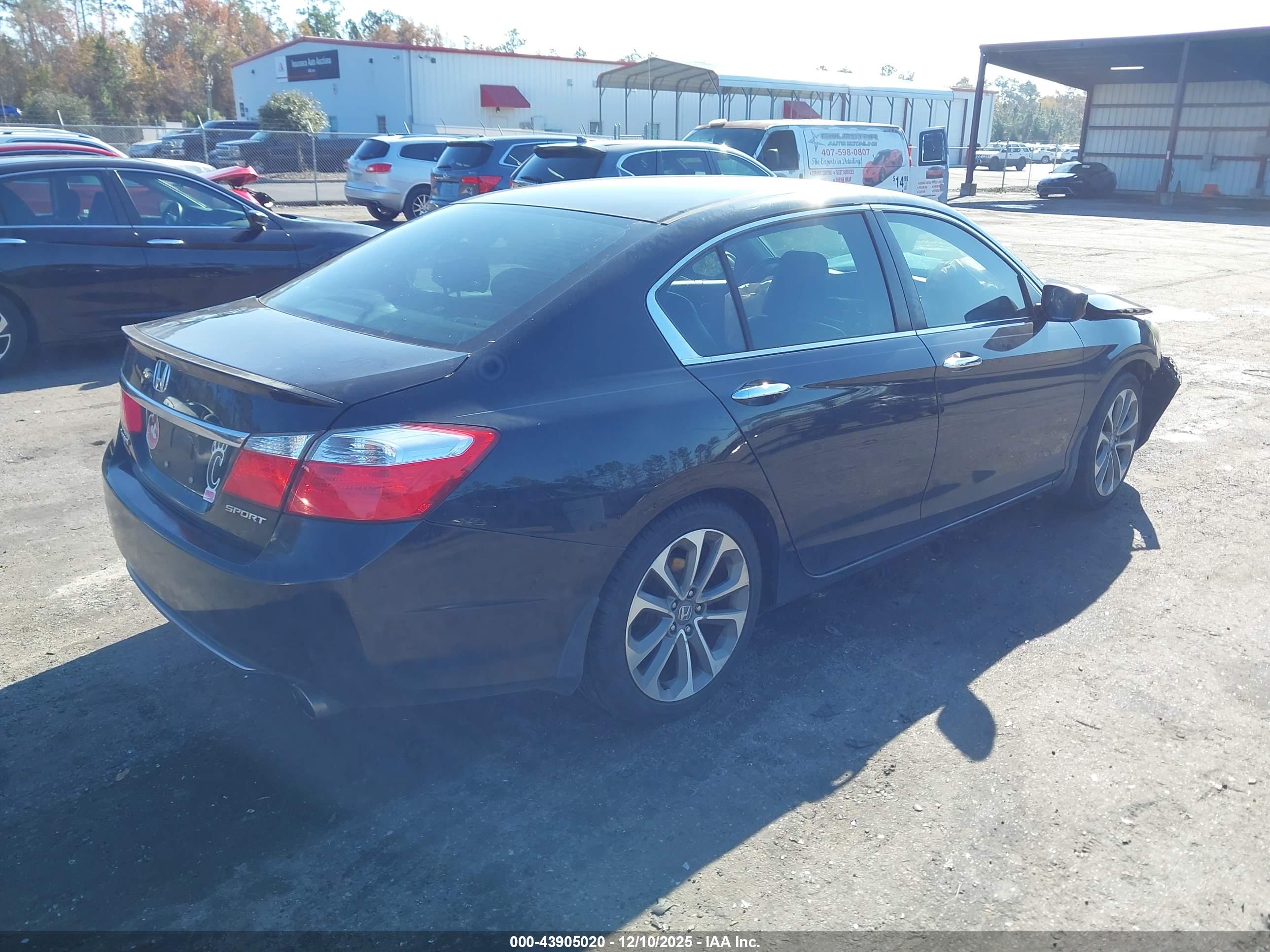 HONDA ACCORD image 4