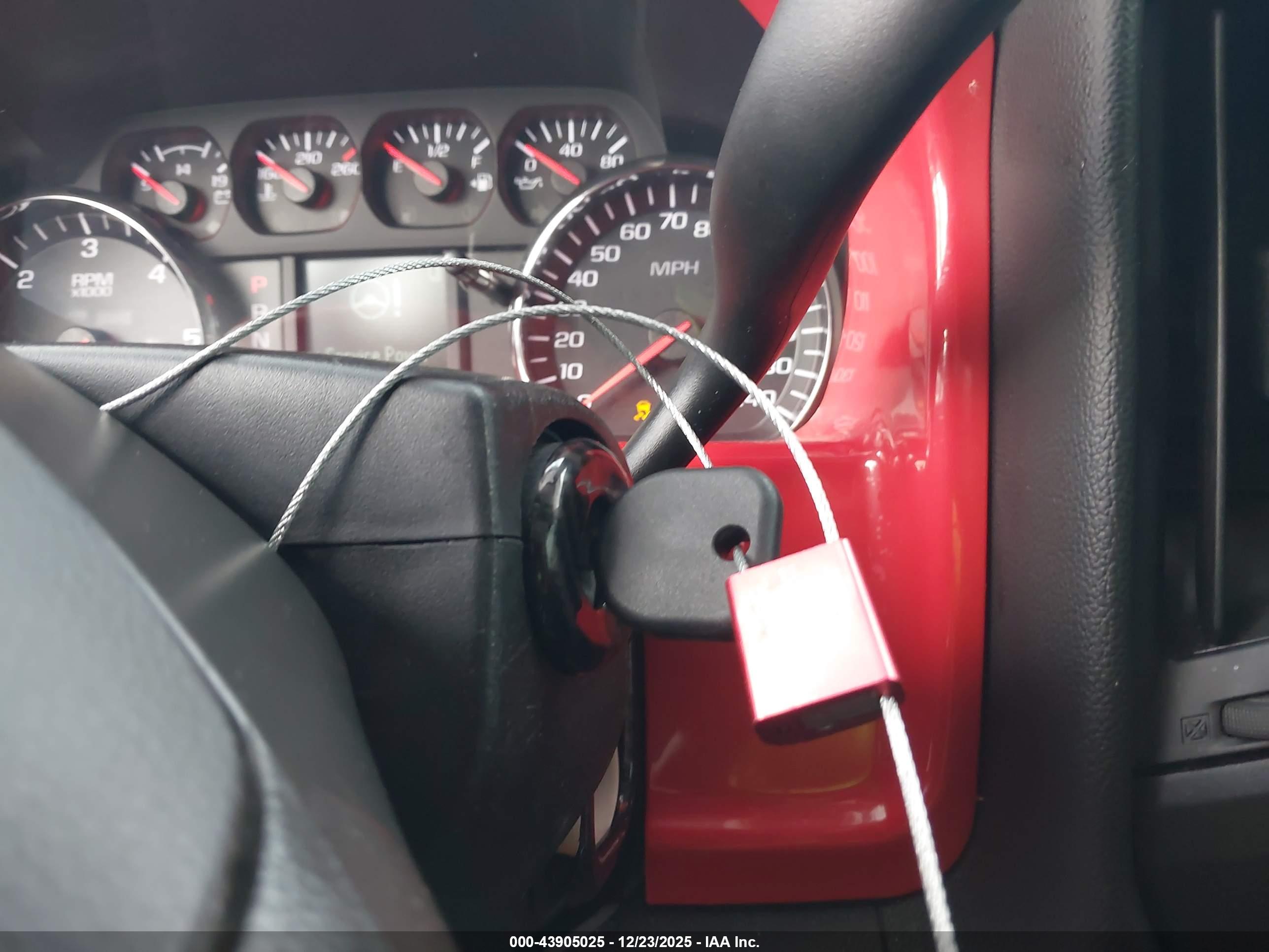 GMC SIERRA image 11