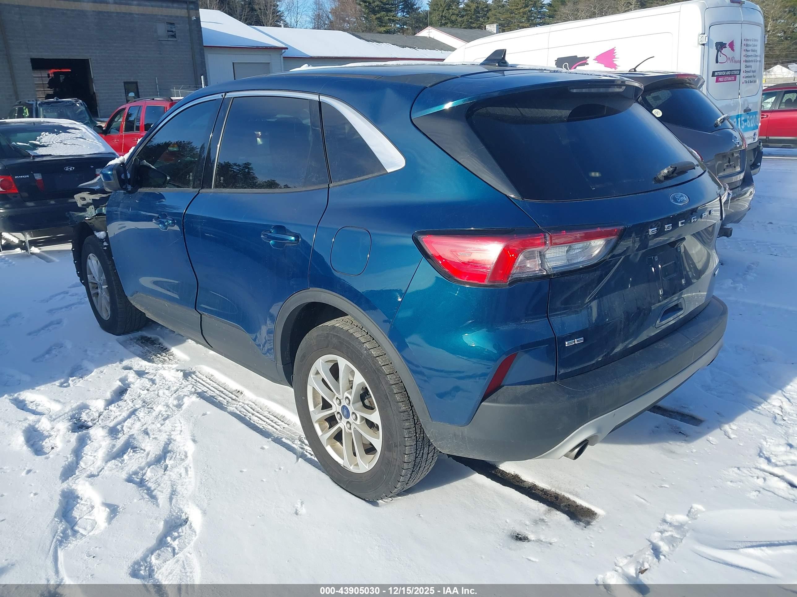 FORD ESCAPE image 3
