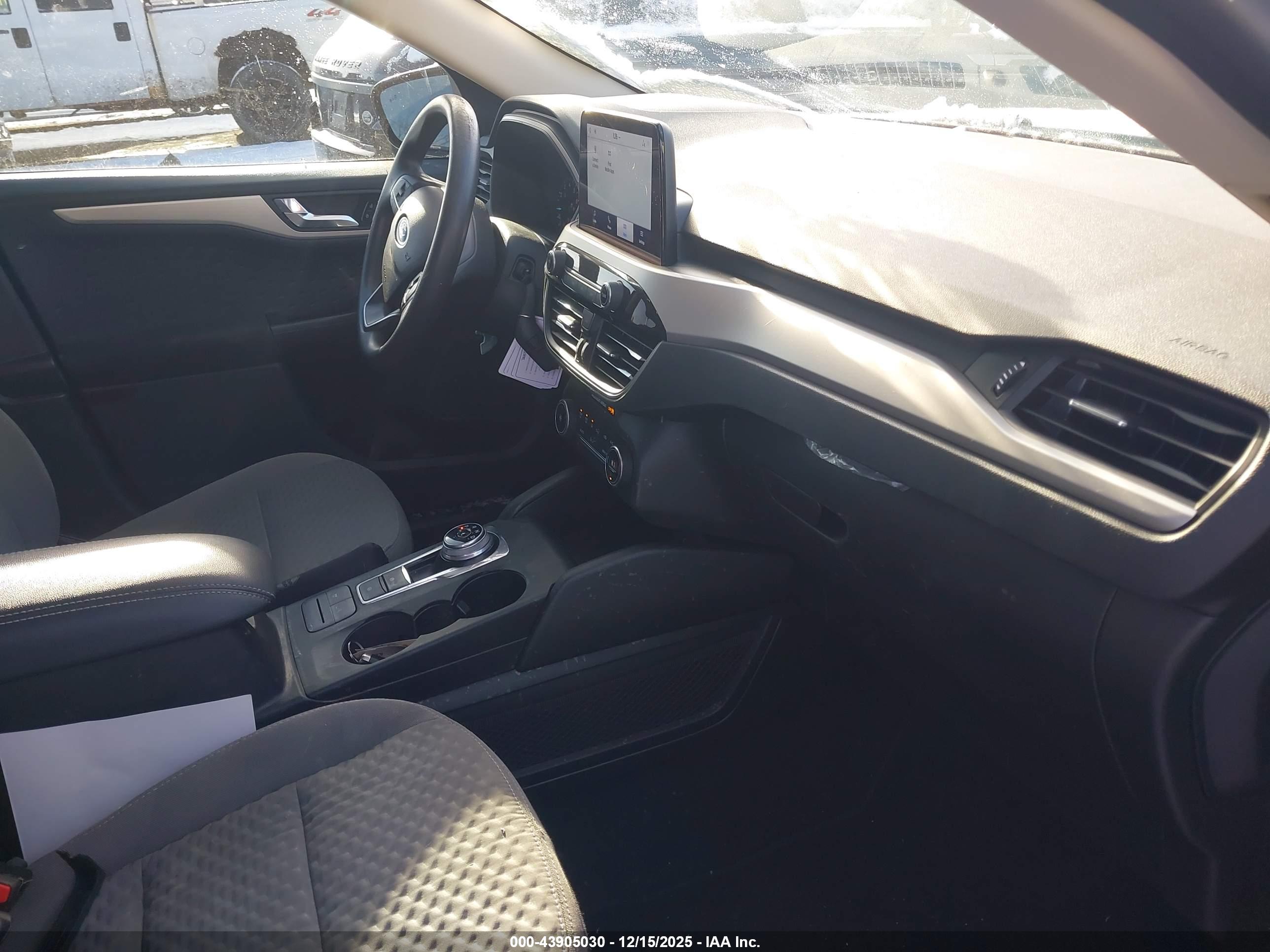 FORD ESCAPE image 5